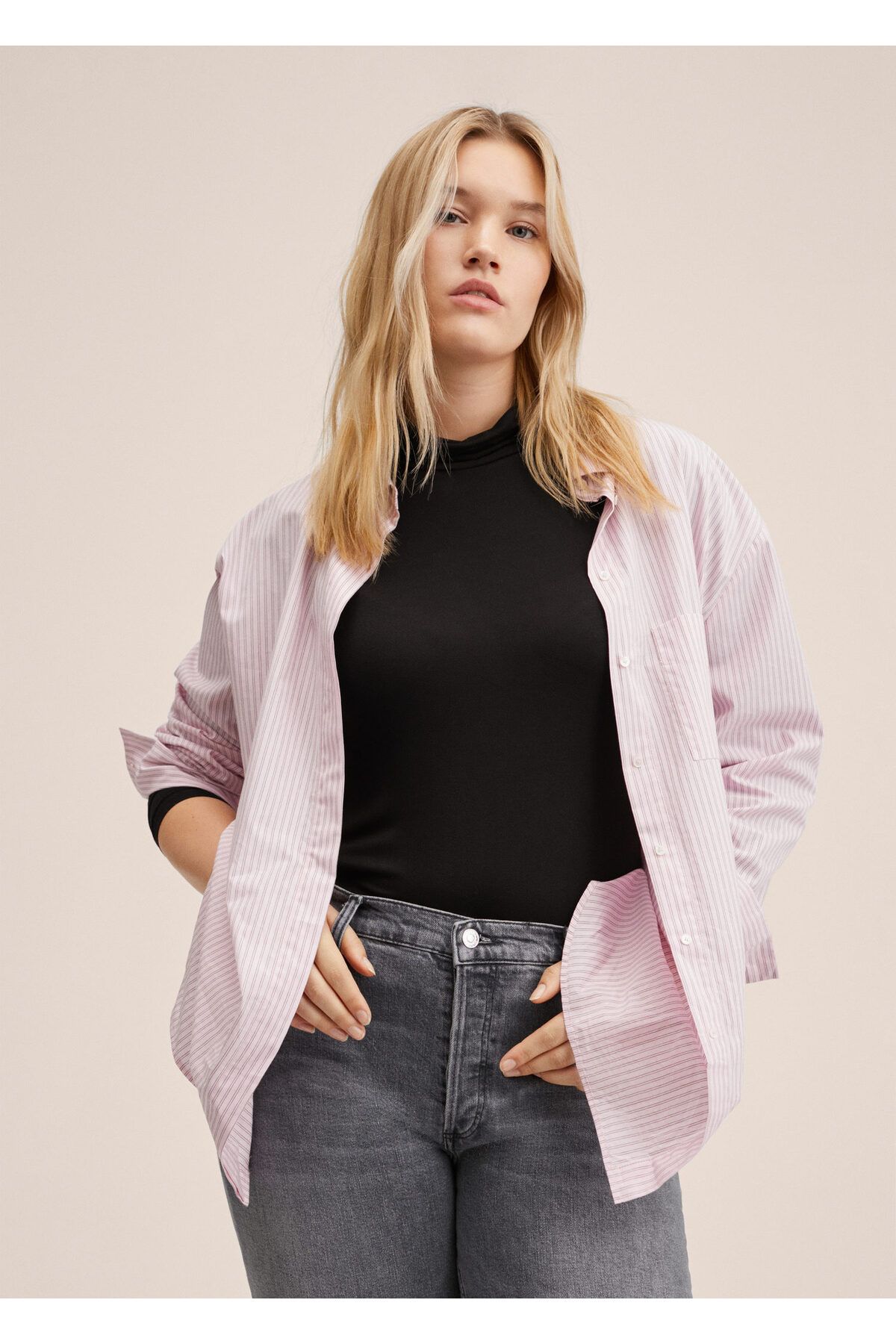 Kısa Paçalı Orta Bel Yükseklikli Slim Fit Jean