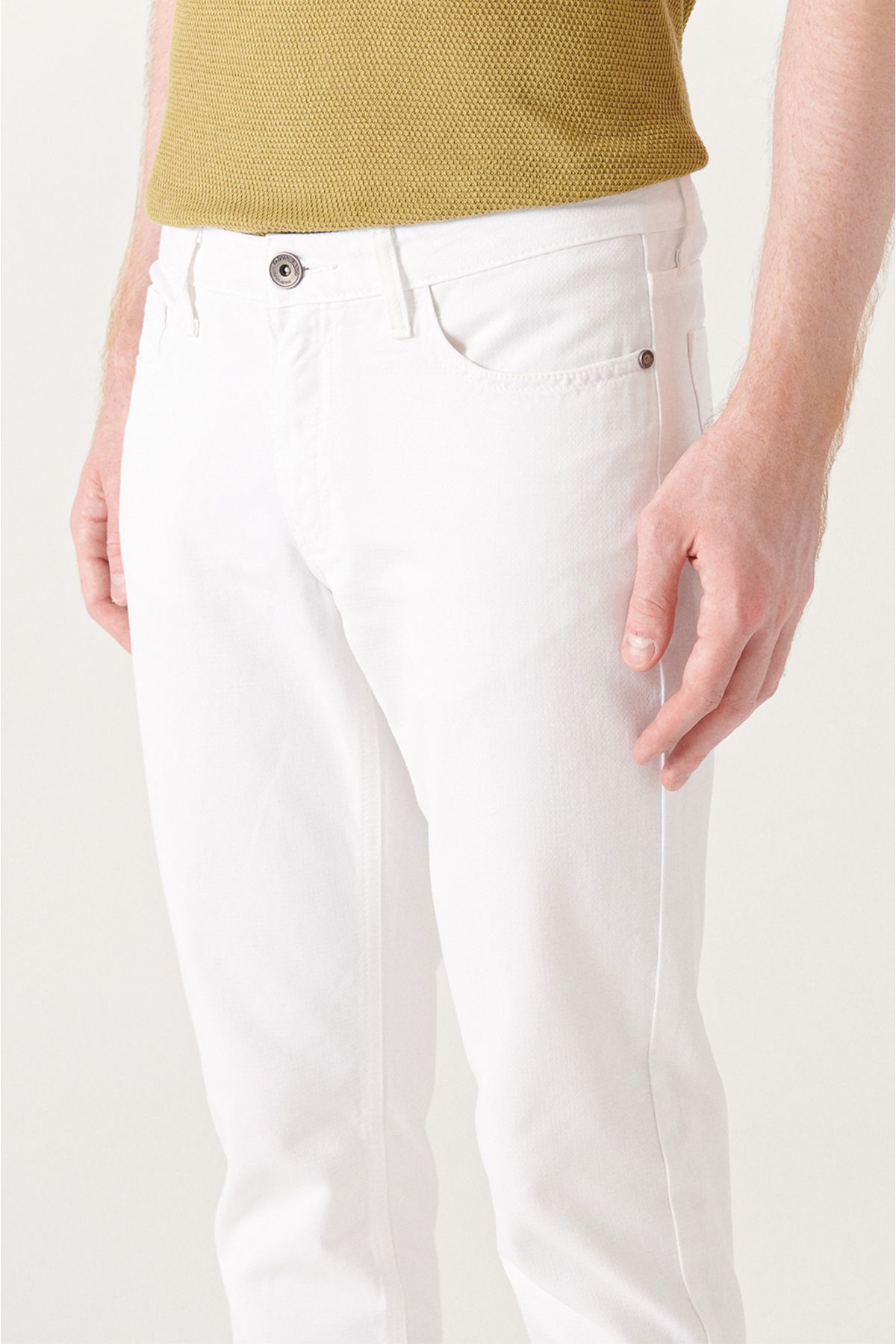 Avva شلوار کانواس مردانه سفید دابی فلکسیبل 5 جیبی باریک Fit Slim E003007