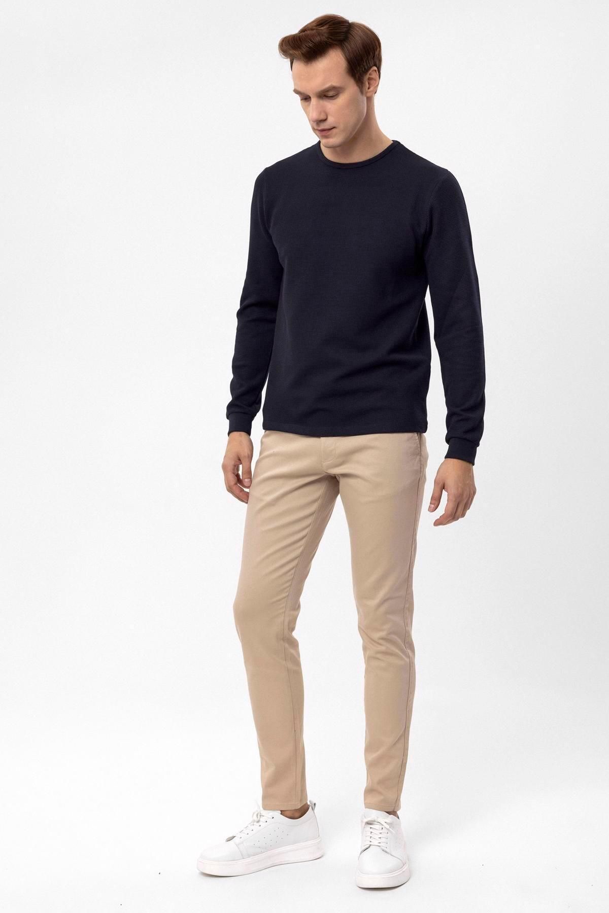 O Sweatshirt Dobby قالب باریک گردن SÜVARİ