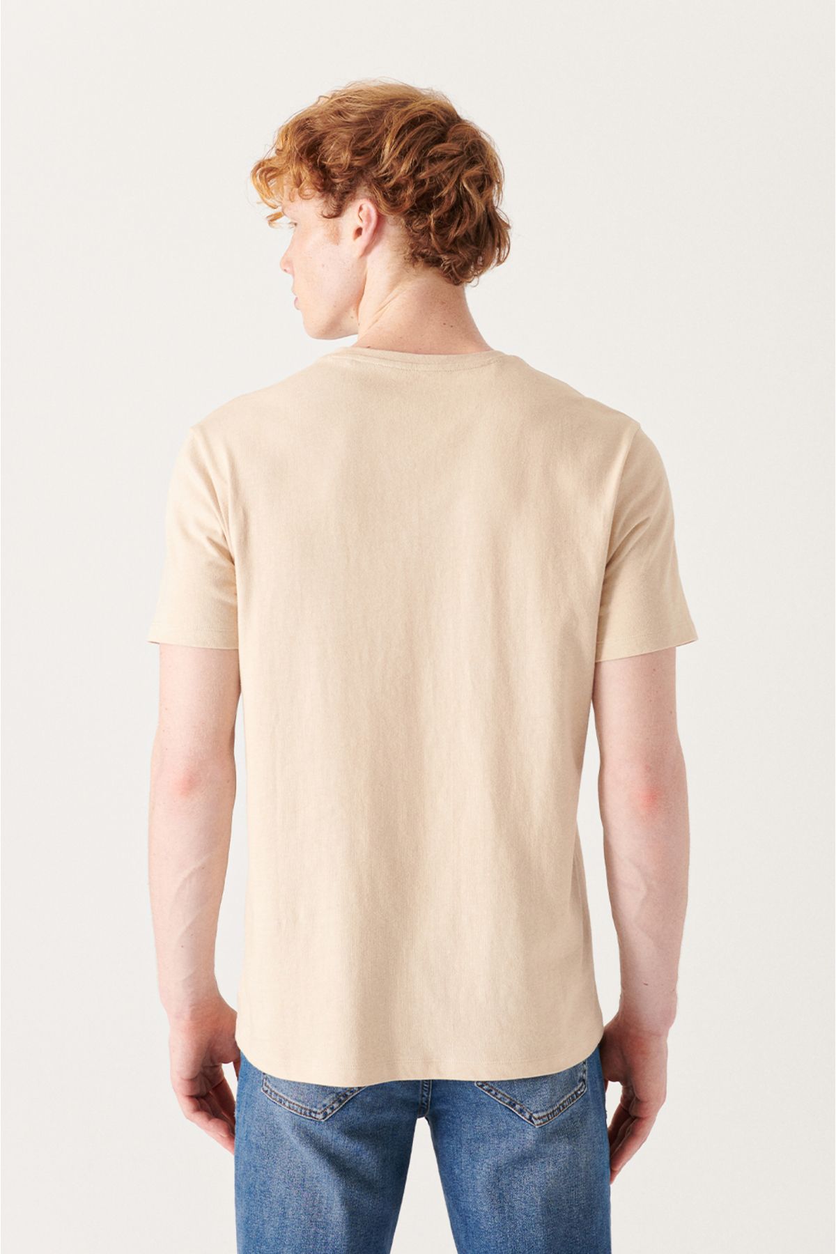Avva تی شرت مردانه بژ 100% پنبه ای با یقه خدمه تنفس پذیر استاندارد E001000