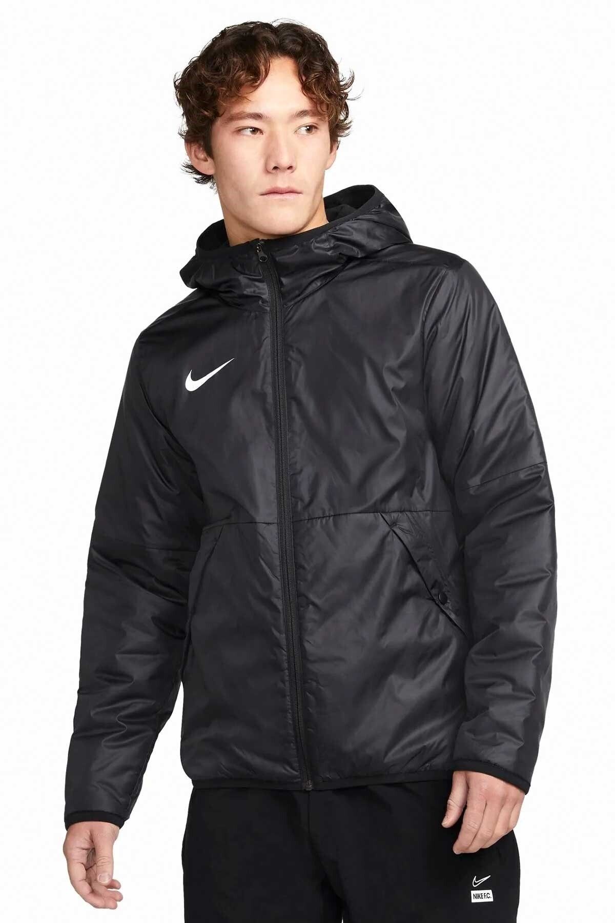 Nike therma repel store