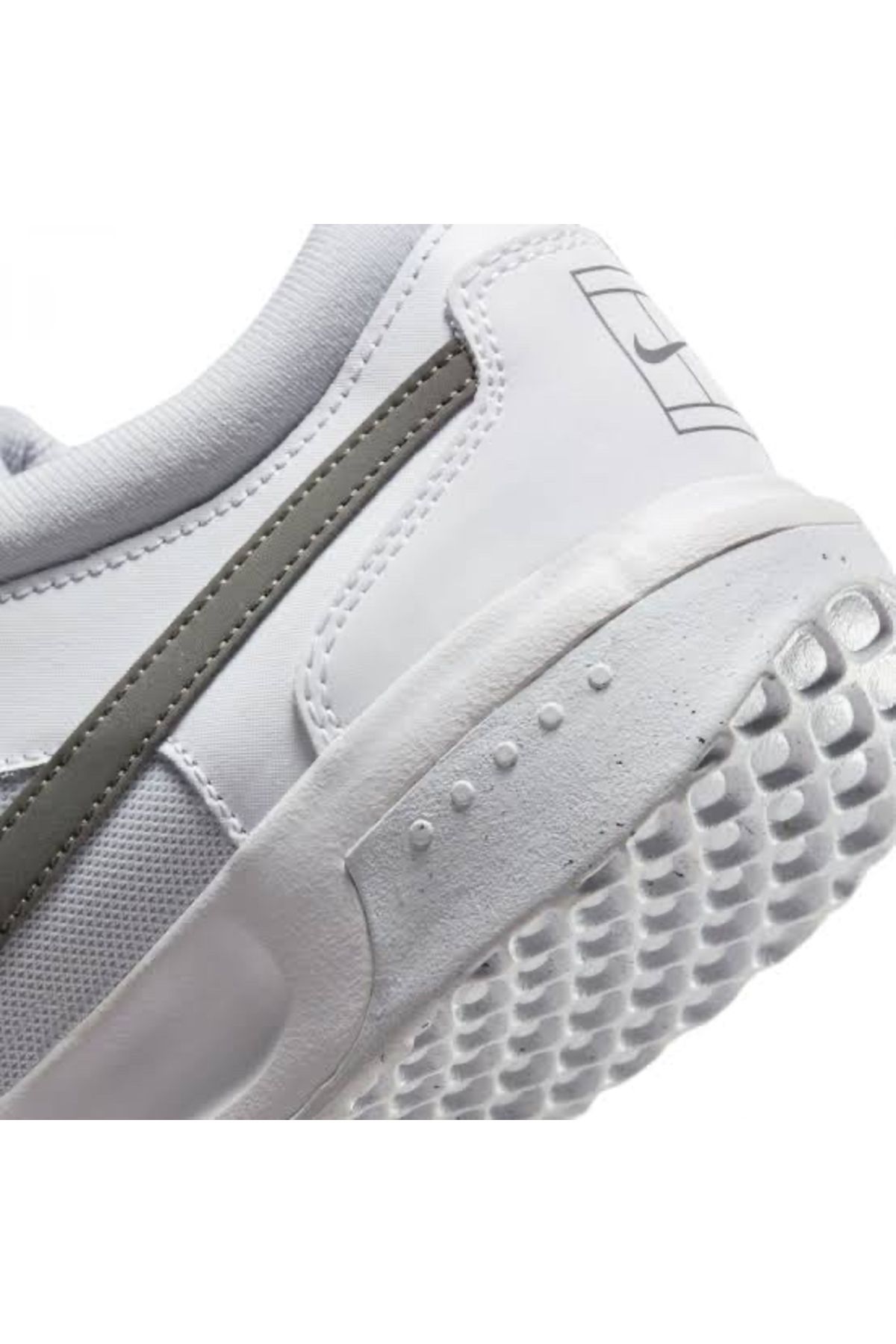 Nike Air Zoom Lite 3 DV3279 100