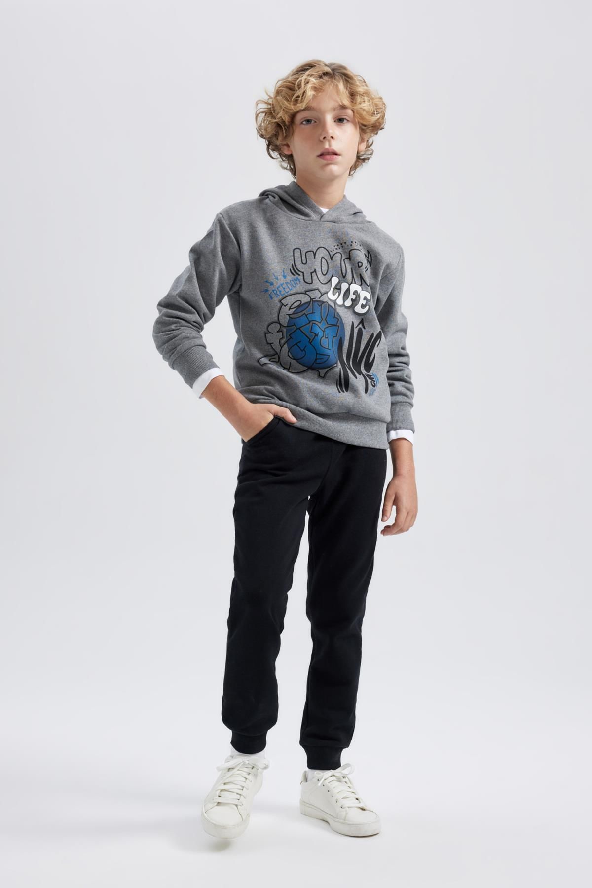 H&m boys hotsell tracksuit bottoms