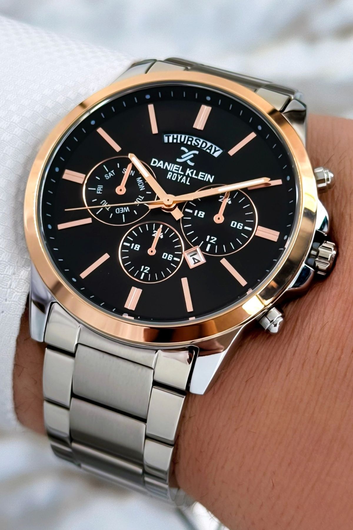 Daniel Klein Men s Wristwatch with Calendar Steel Strap Steel Case