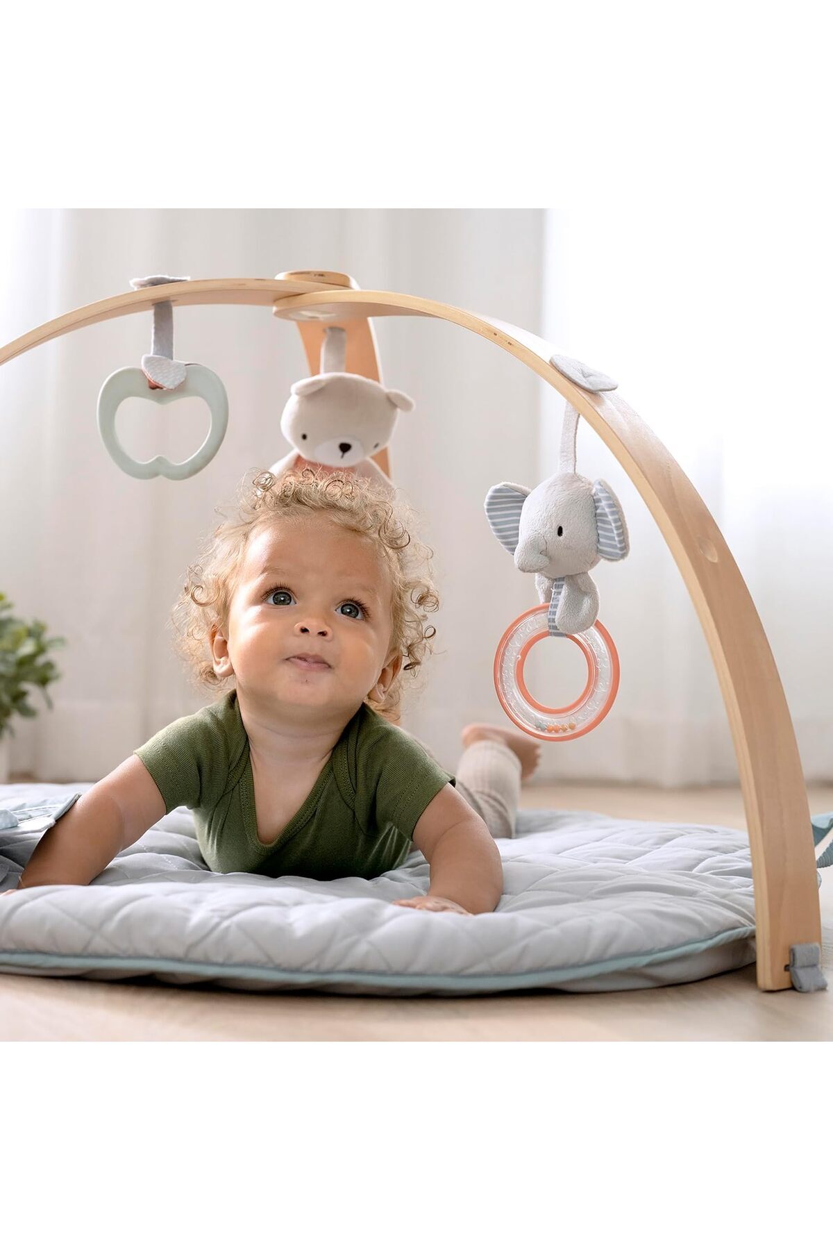 Ingenuity , Cozy Spot Loamy oyun matı, ahşap oyun kemeri, çıkarılabilir oyuncaklı fotoğrafı 4 (önizleme)