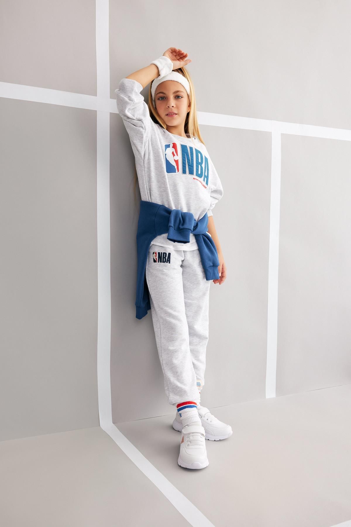 Defacto Girls NBA Wordmark Relax Fit Sweatpants Trendyol
