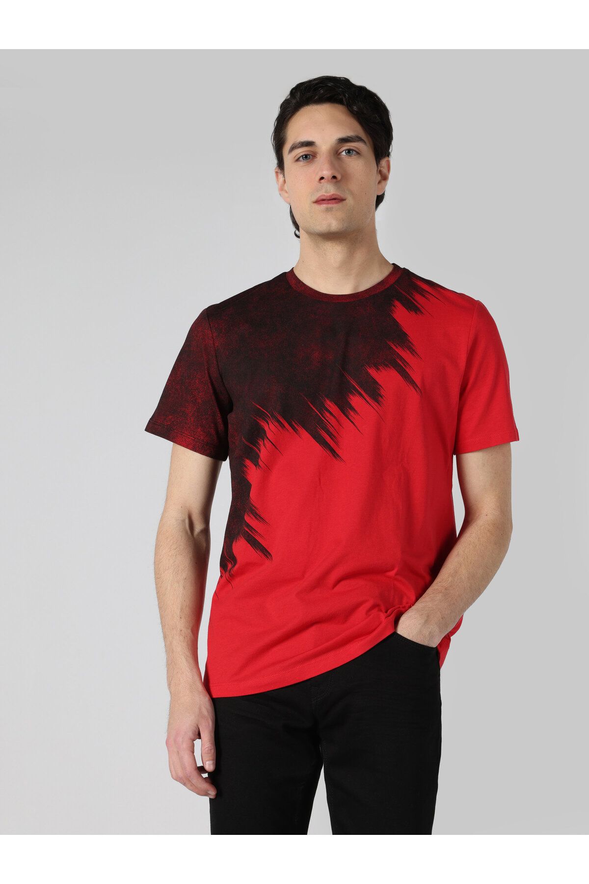 تی شرت قرمز مردانه یقه دوچرخه تناسب منظم طرح دار آستین کوتاه T shirt Colin’s