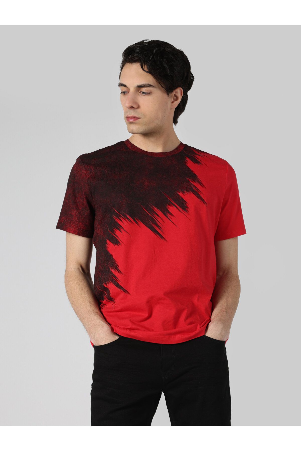 تی شرت قرمز مردانه یقه دوچرخه تناسب منظم طرح دار آستین کوتاه T shirt Colin’s