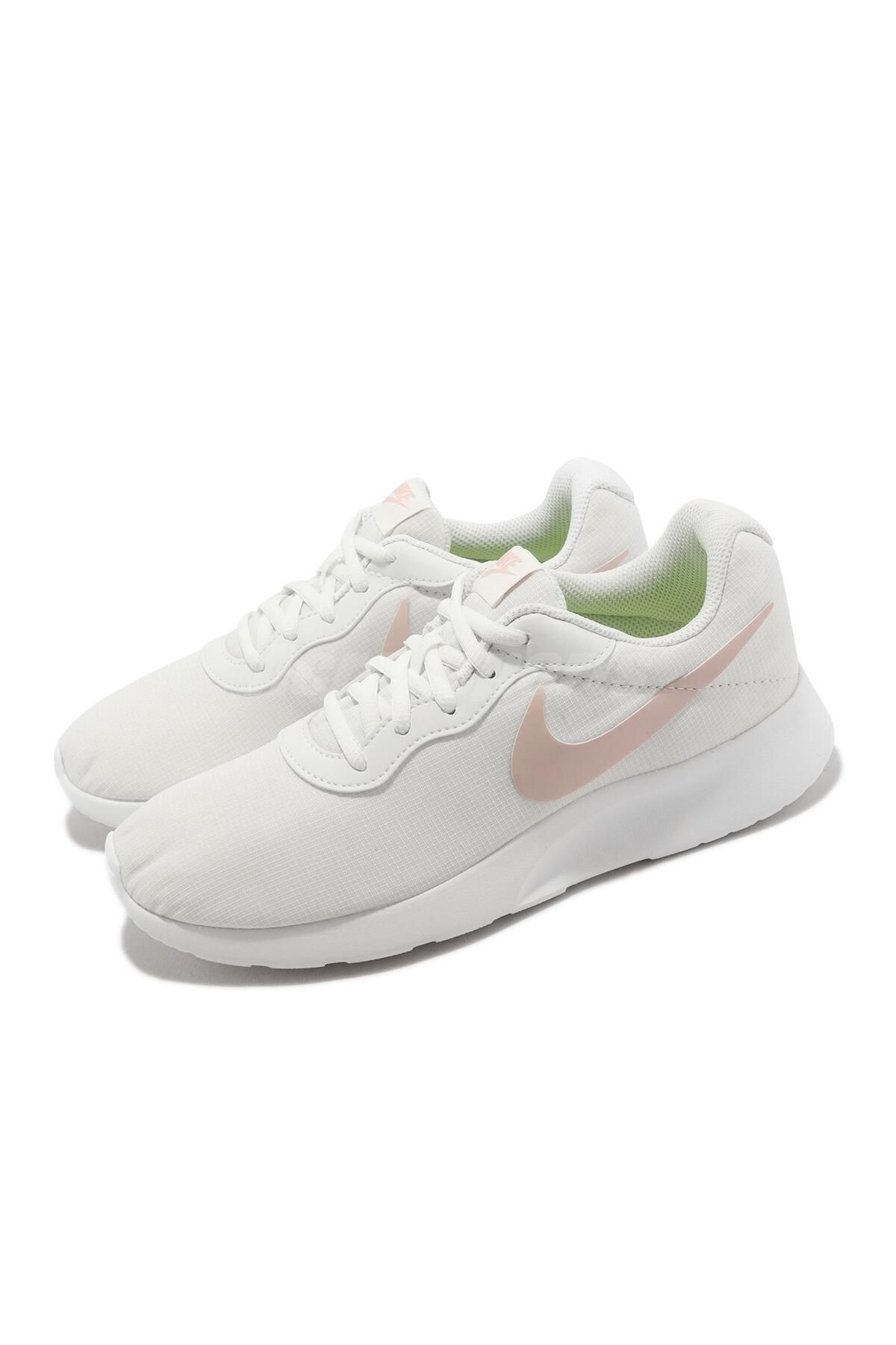 Nike tanjun coral online
