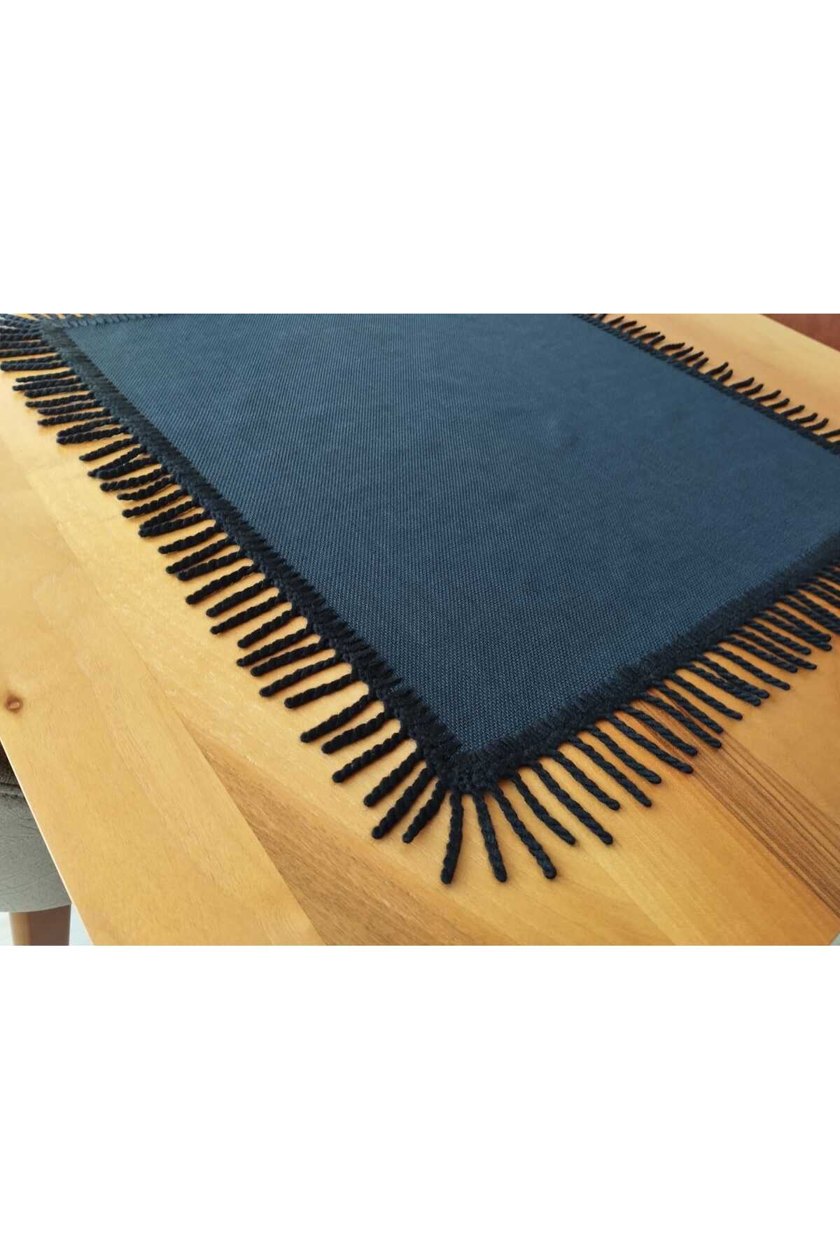 Siyah Kırışmaz Keten Linen Kumaşından püsküllü Masa Örtüsü Sehpa Örütüsü Runner 2