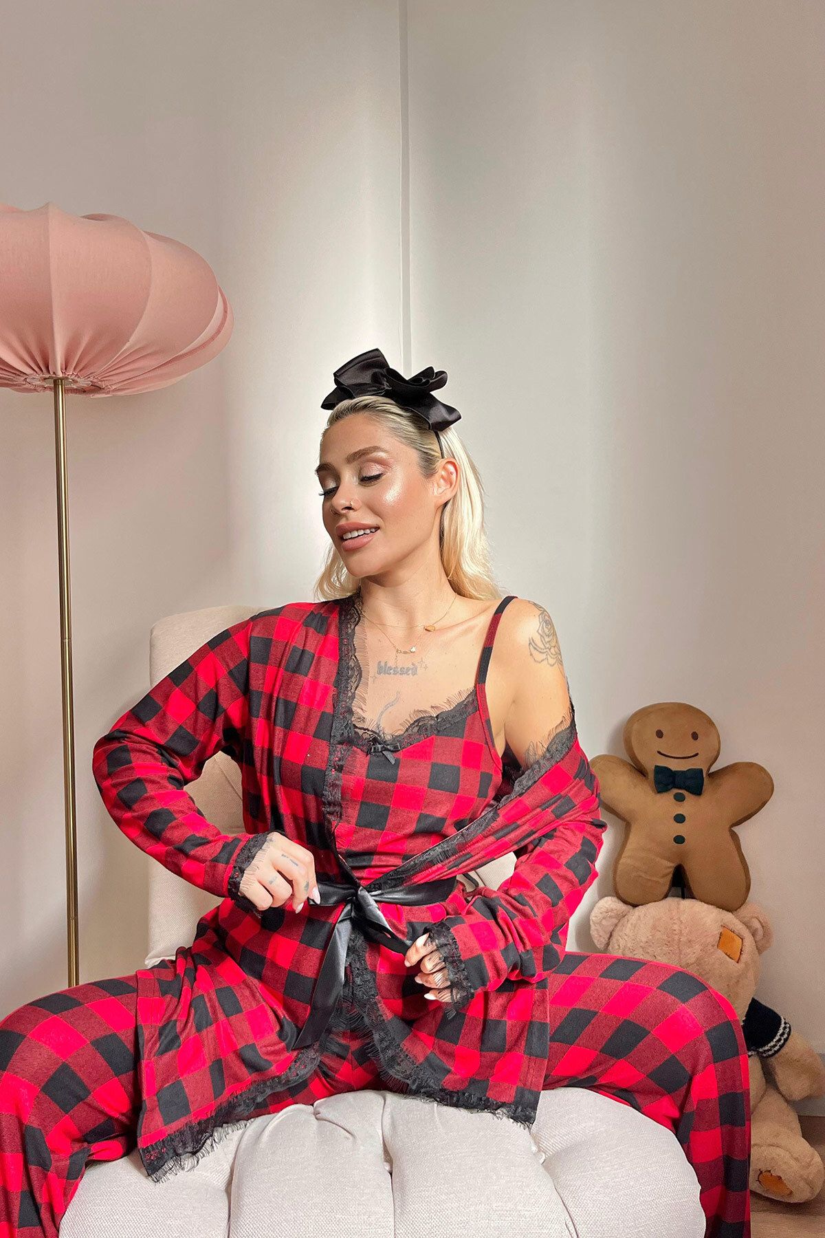 Pijamaevi Red Square Printed Velvet Pajama Set with Dressing Gown