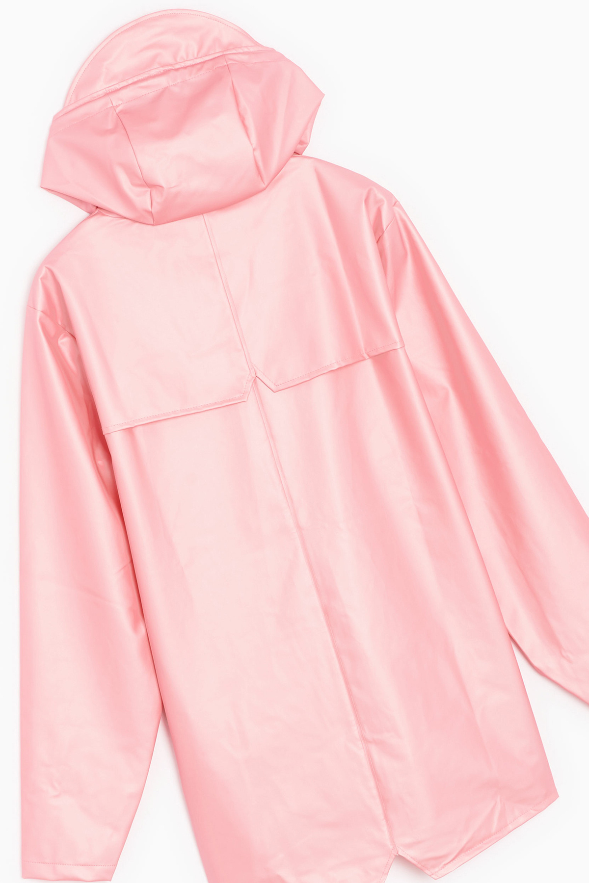 Rains-Die wasserdichte Jacke ist aus dem charakteristischen PU-Stoff von Rains geschnitten und verfügt über ultraschallverschweißte Nähte 3
