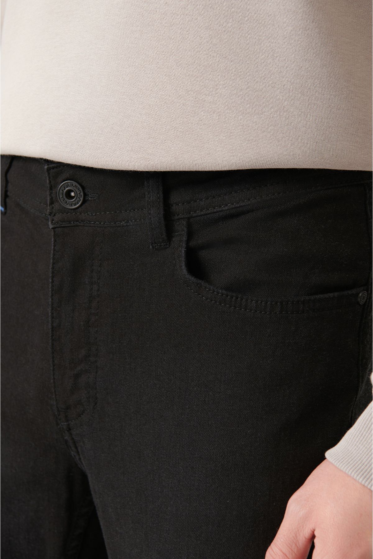 Avva شلوار جین لباسشویی ساده مشکی مردانه Flexible Extra Slim Fit B003503