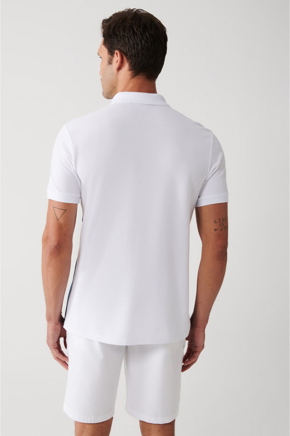 Avva تی شرت یقه پولو با چاپ معمولی 100% پنبه ای سفید