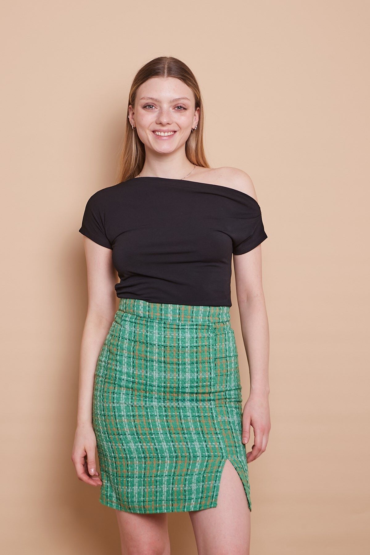 Plaid pencil skirt above knee shop