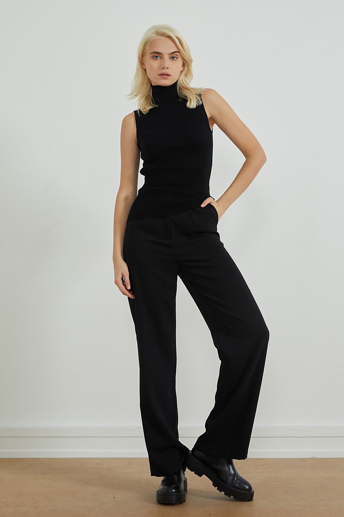 Sleeveless sales turtleneck jumpsuit