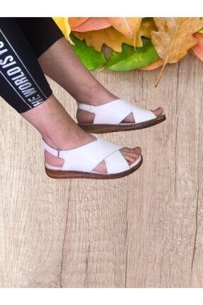 Kadın Beyaz Deri Yumuşak Taban Sandalet 4137