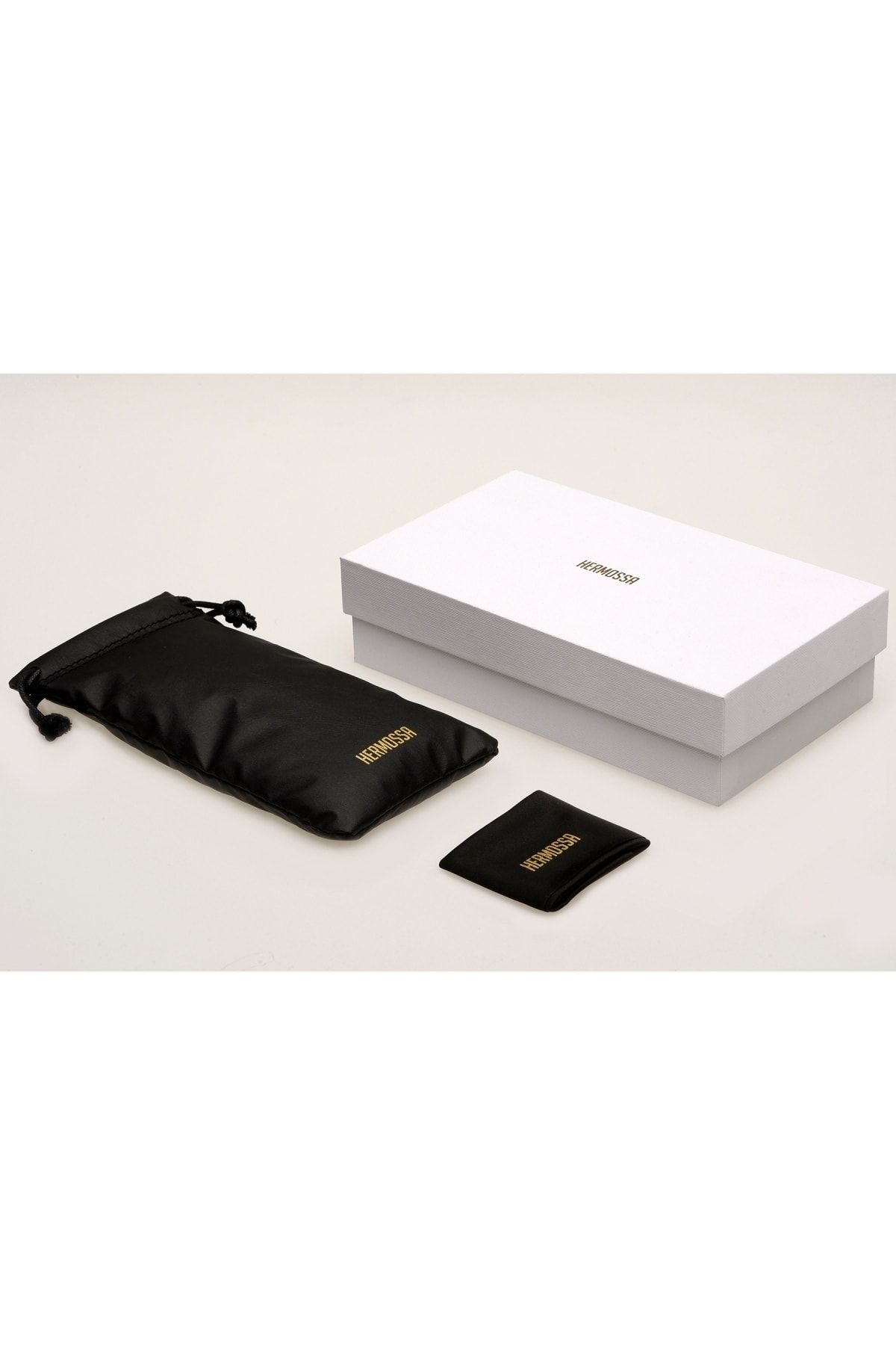 عینک آفتابی قرمز زنانه Hm 1383 C 4 اورجینال Hermossa