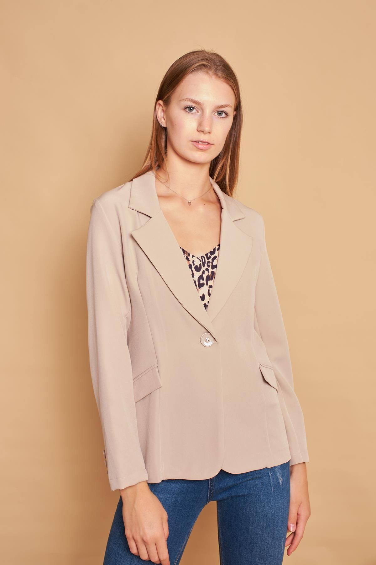 Lightweight best sale office jacket