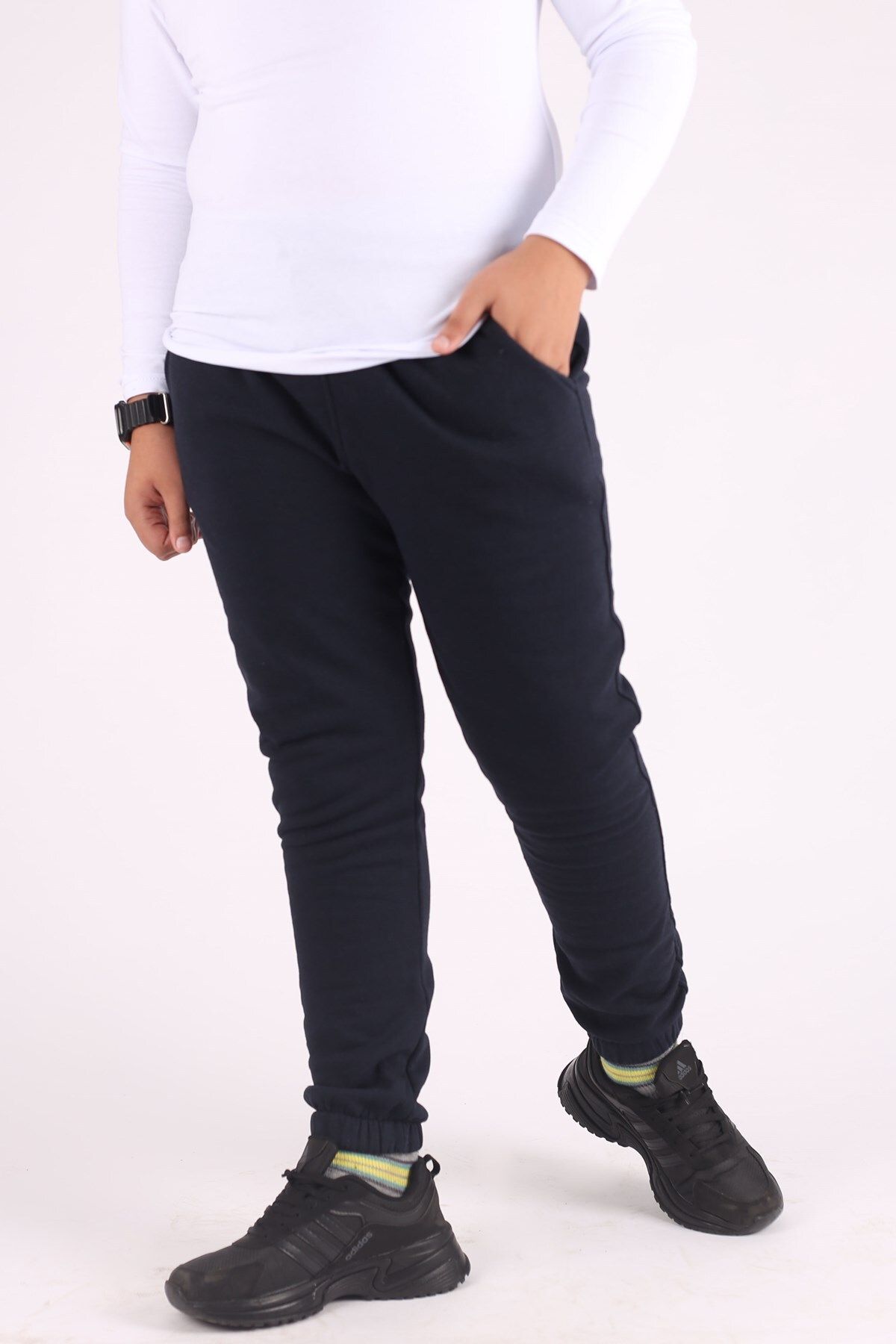 Thick jogging bottoms store