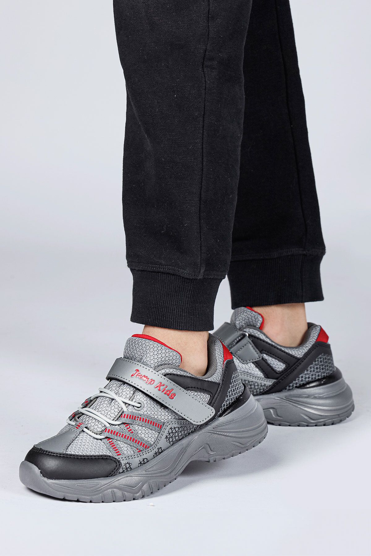 Adidas cheap yung velcro
