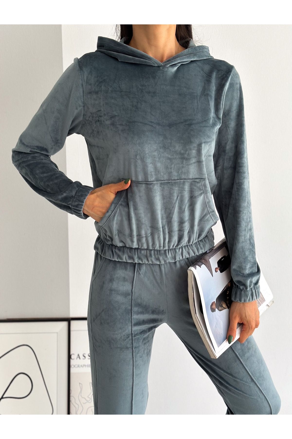 Siyah Kad n Indigo Hooded Velvet Tracksuit Set with Elastic Waist