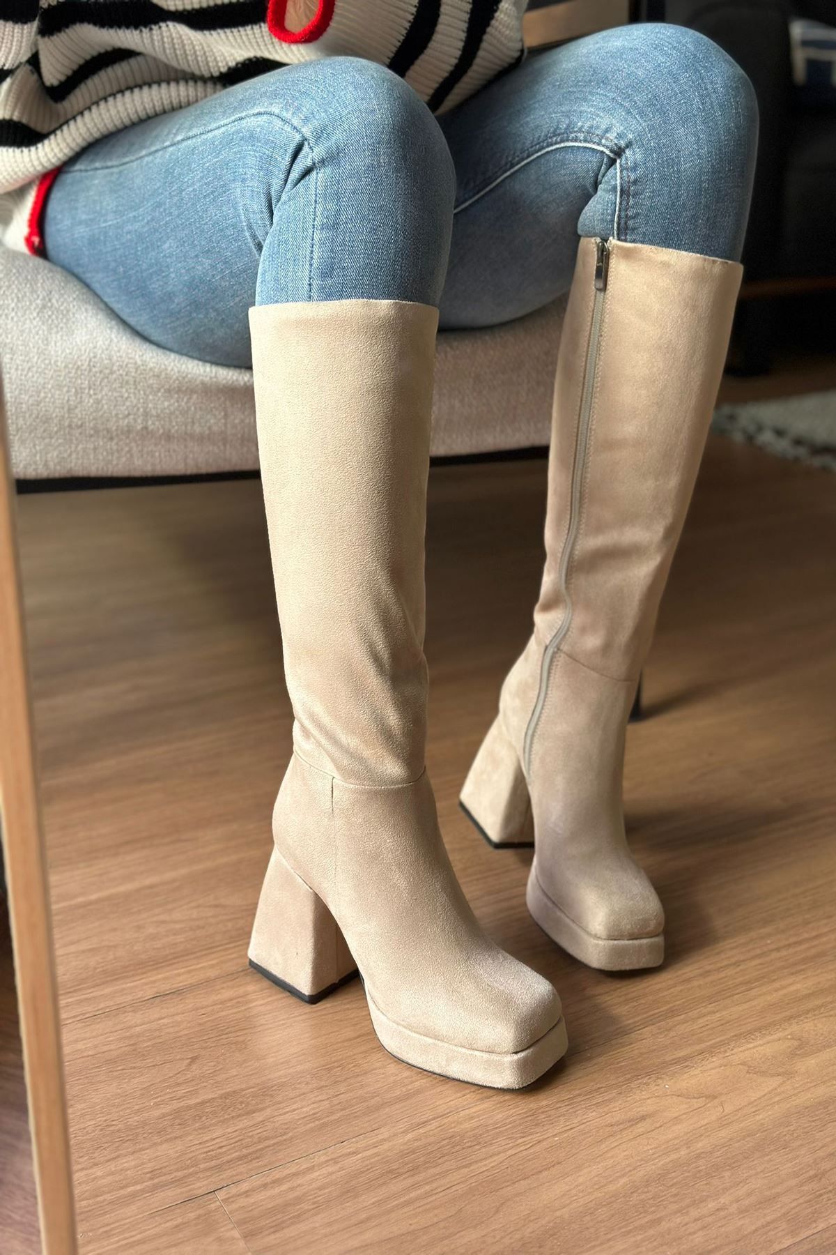 Below the knee hot sale suede boots