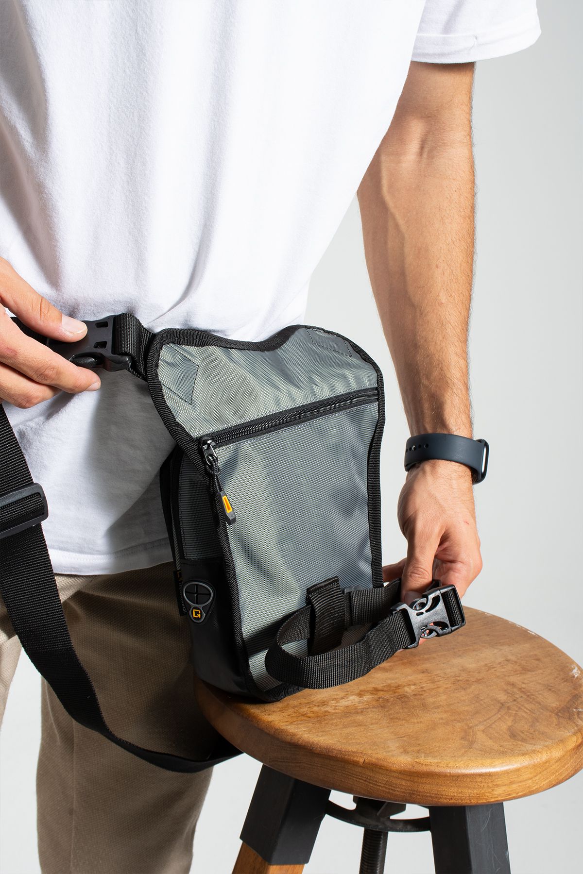 MEGA Bag Motorsiklet, Bisiklet, Kurye Su Geçirmez Bel ve Bacak Çantası - Gri