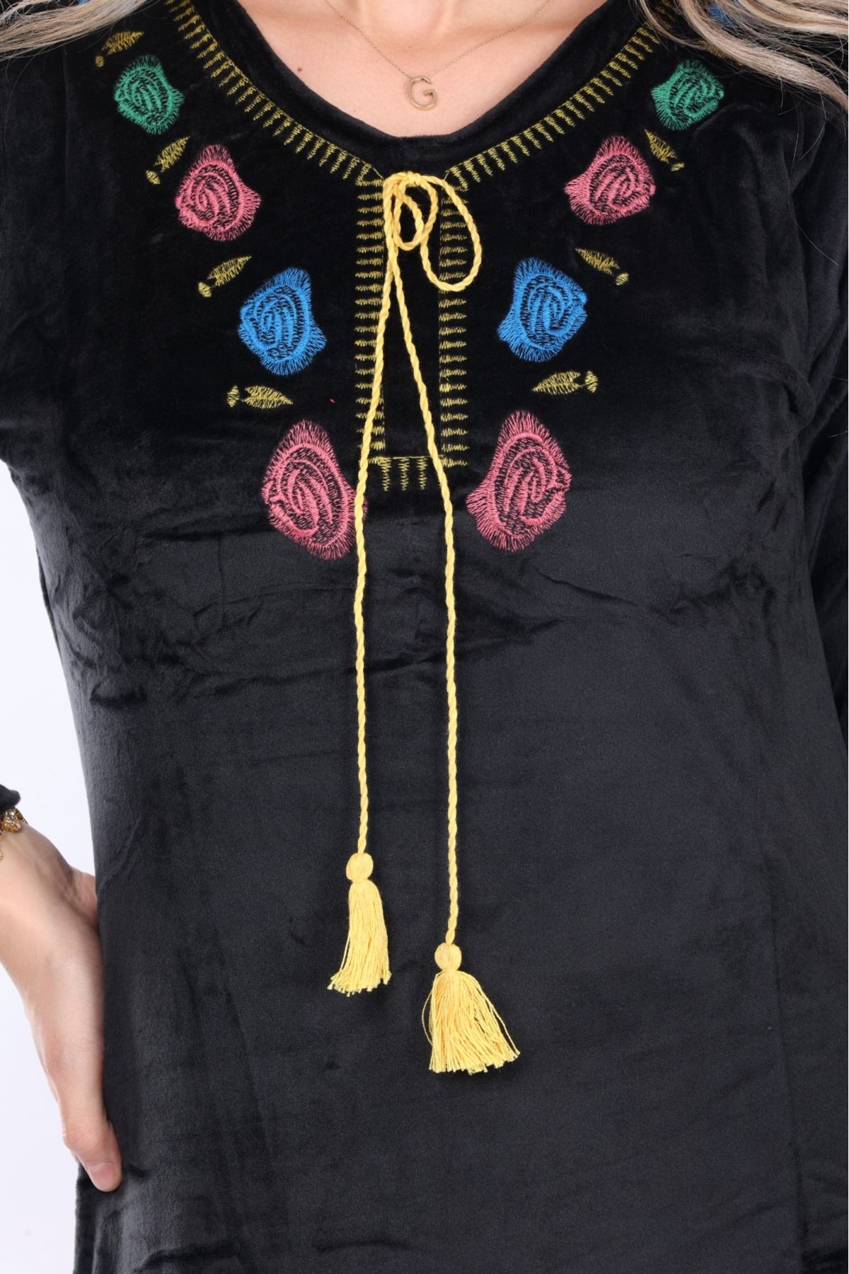https://cdn.dsmcdn.com/ty1063/product/media/images/prod/SPM/PIM/20231124/10/b2e6236e-babe-377a-819d-a7aeff1dc8da/1_org_zoom.jpg