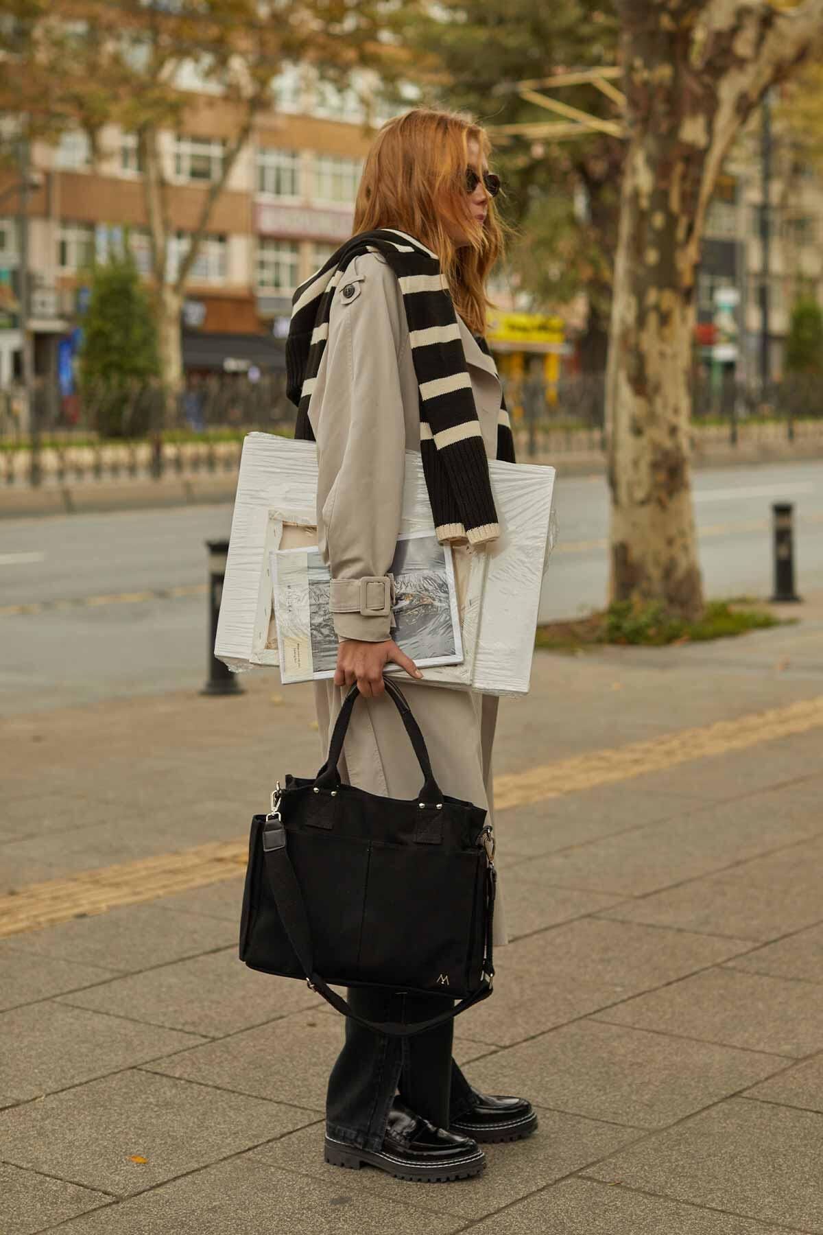Manuka-Black Std Canvas - Everyday Classic Bag 4