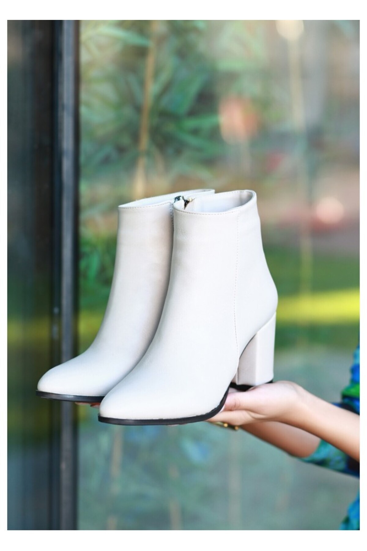 Biya Bej Cilt Topuklu Bot