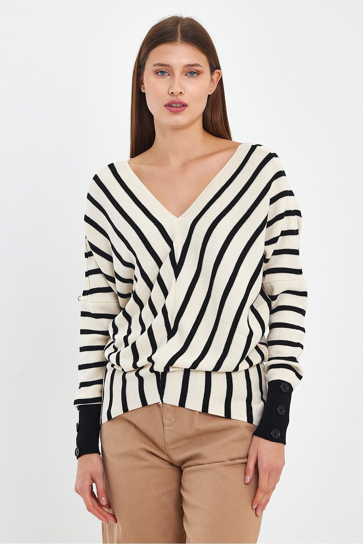 EBELYA Sweater Ecru Regular fit