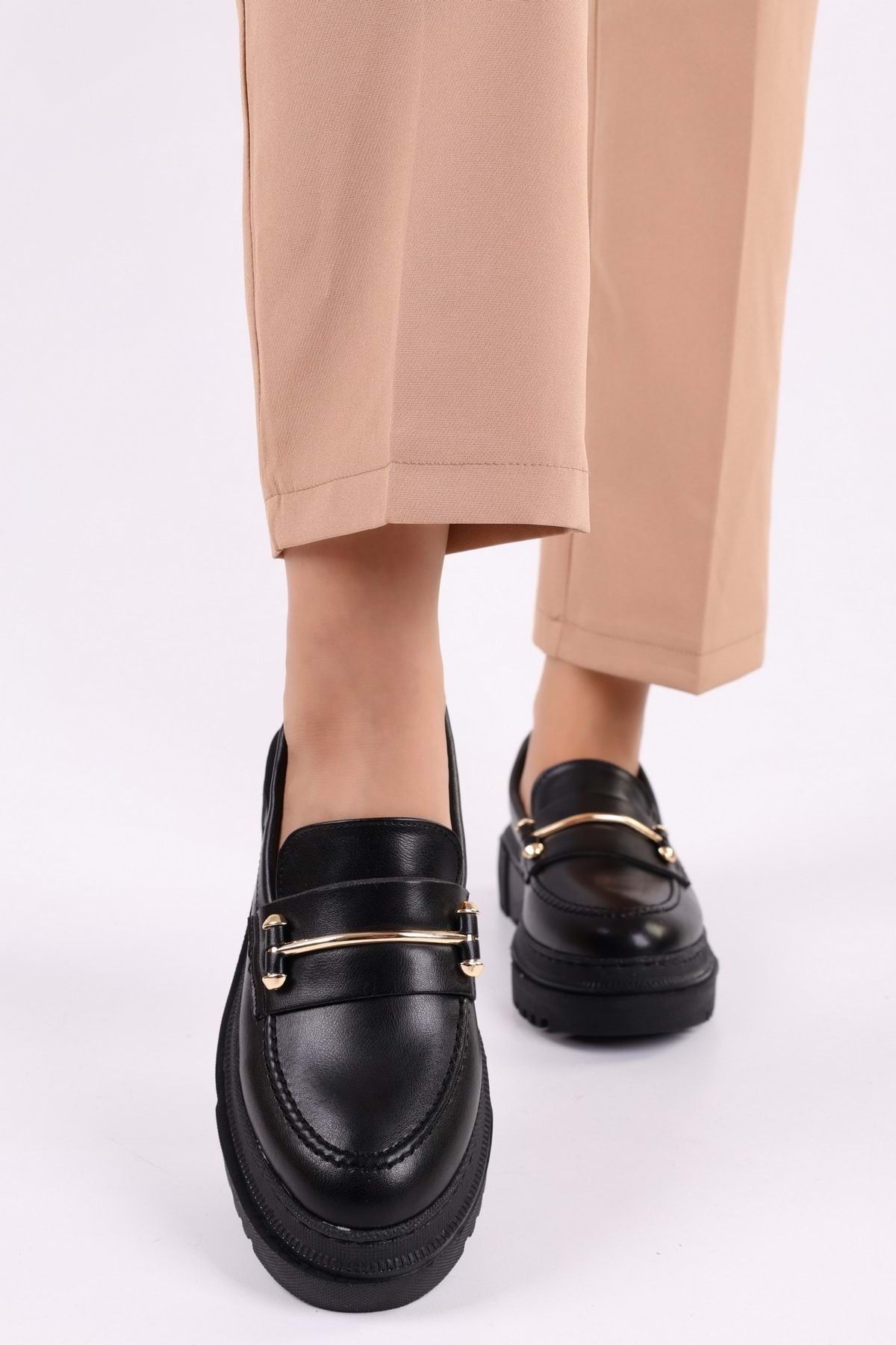 Shoeberry Damskie Mokasyny Luis Black Skin Daily Z Grubą Podeszwą I Klamrą Kobieta - 39