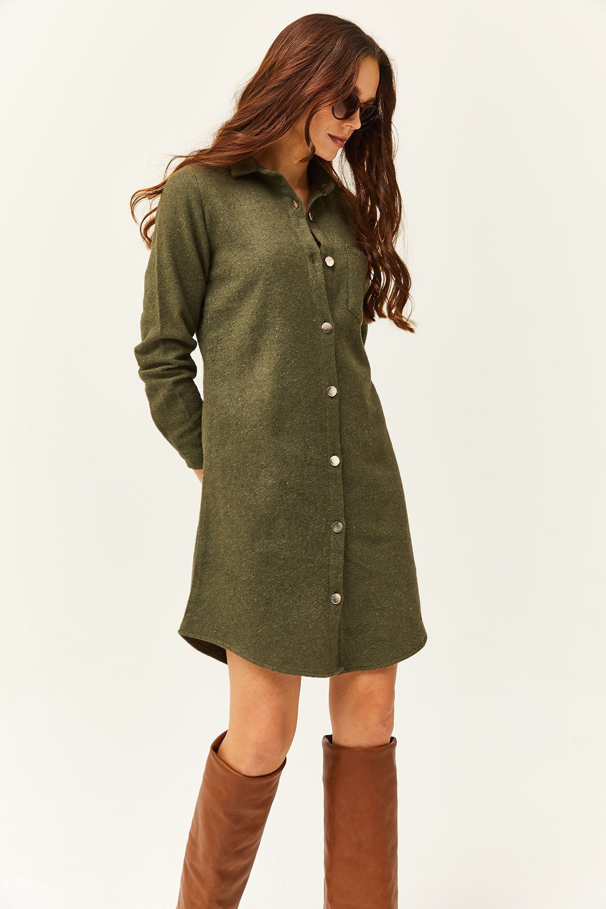 https://cdn.dsmcdn.com/ty1068/product/media/images/prod/PIM/20231130/07/7cf9ce62-941a-4f11-9224-8f0c1ef5b339/1_org_zoom.jpg