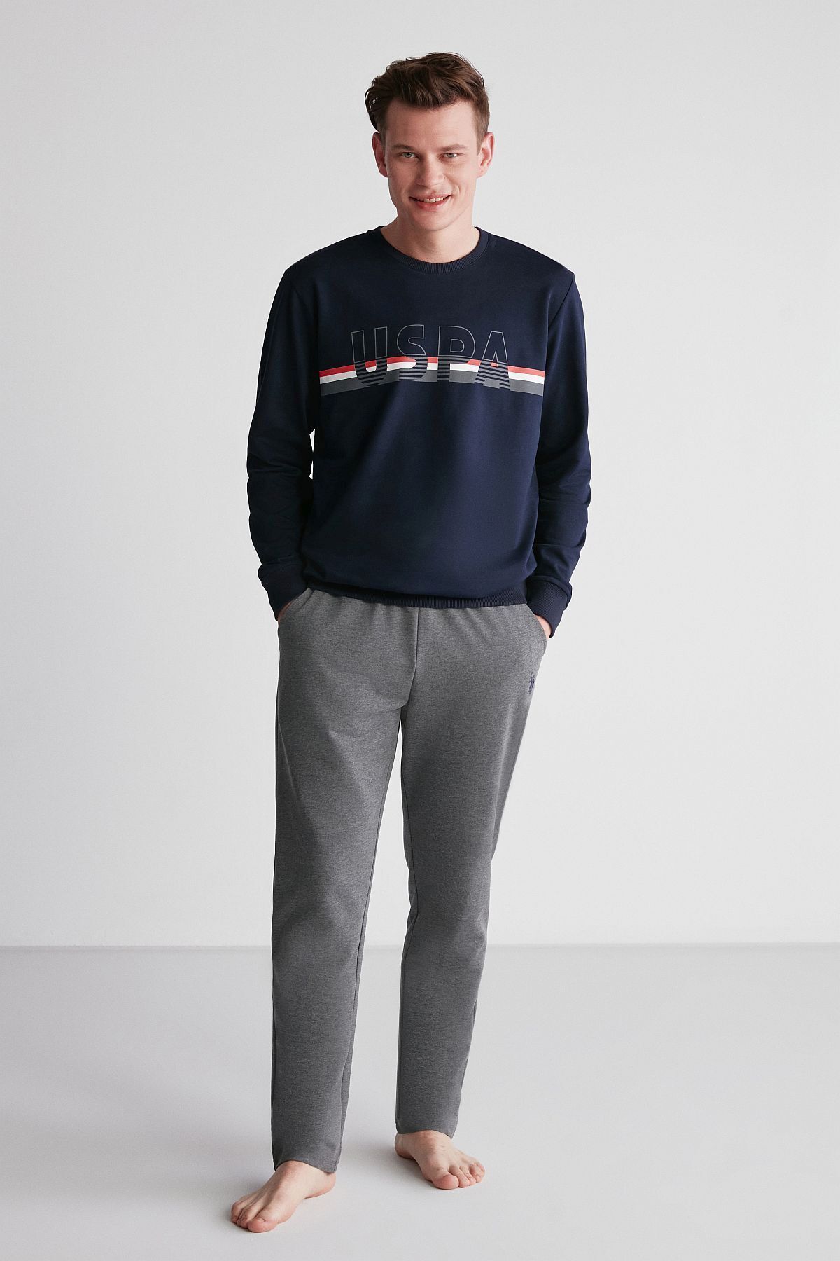 ست پیژامه آبی مردانه پایه. پولو اسن. لباس خواب آستین بلند سرمه ای مدل 18710 U.S. Polo Assn.