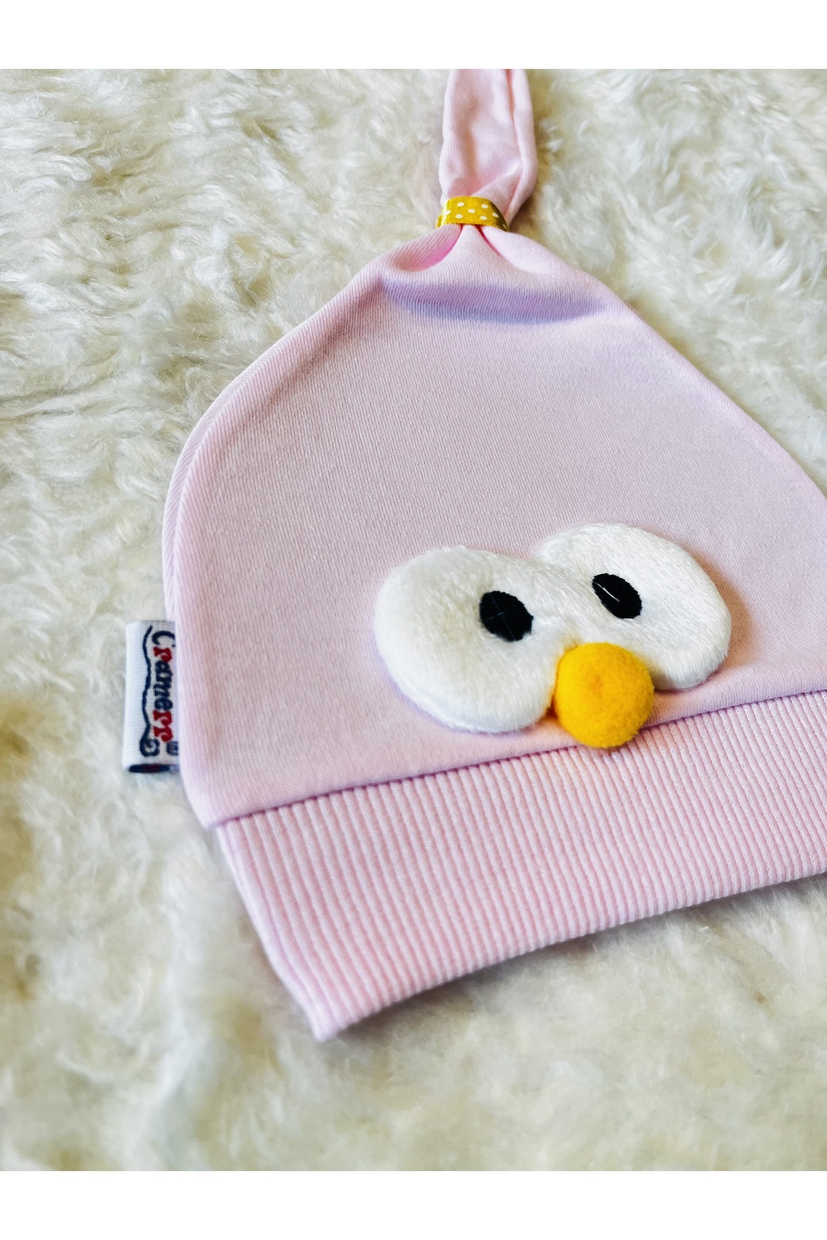 anne dokunuşu gibi KUZUM BEBE Pembe Beyaz Civciv Figürlü 2’li Kız Erkek Bebek Çocuk Penye Şapka Bere fotoğrafı 2 (önizleme)