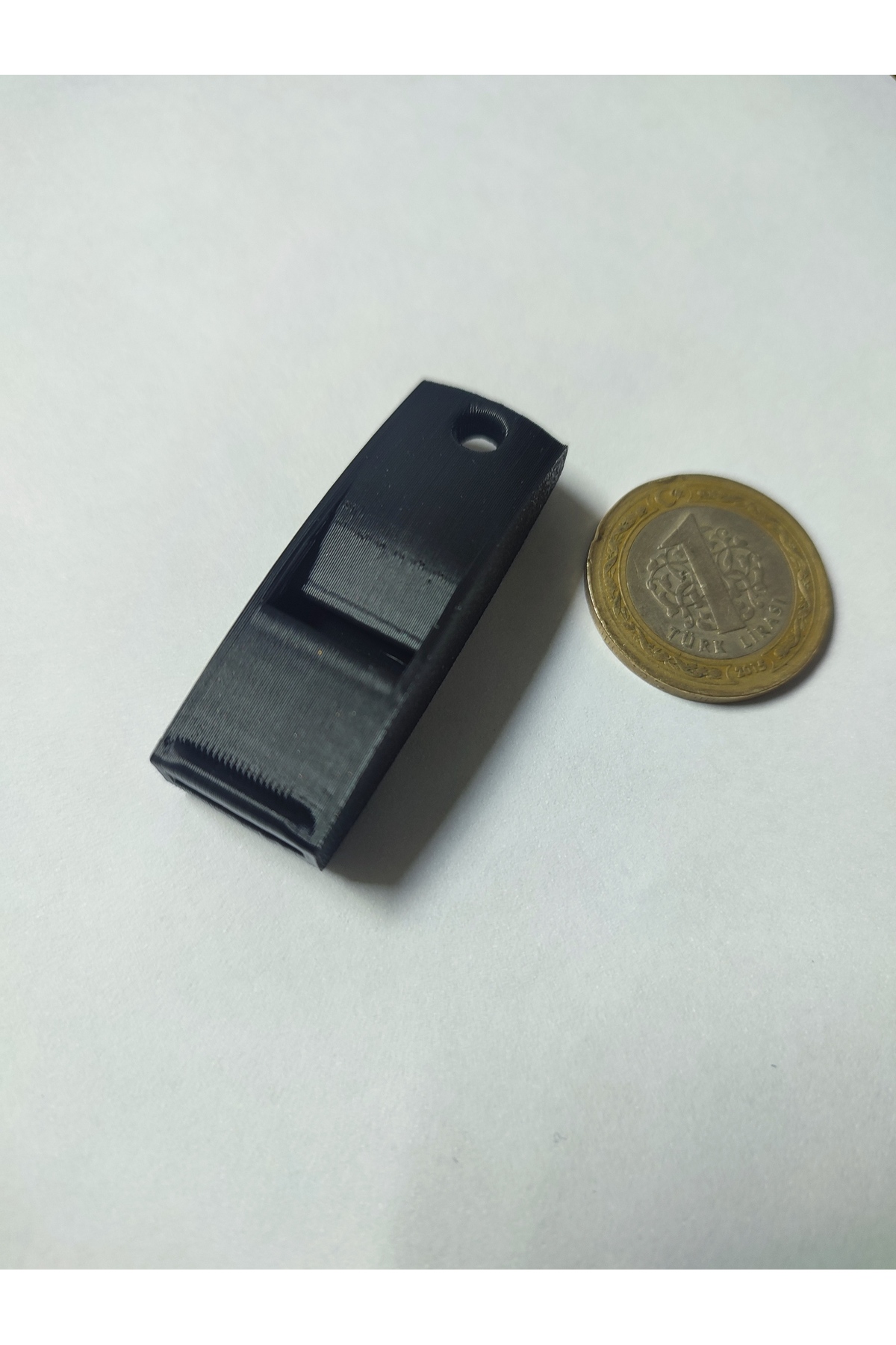 FRM 96 dB Yüksek Sesli Deprem Düdüğü Anahtarlık Acil Durum Kamp Outdoor Yaşam Düdüğü Çok Yüksek Sesli