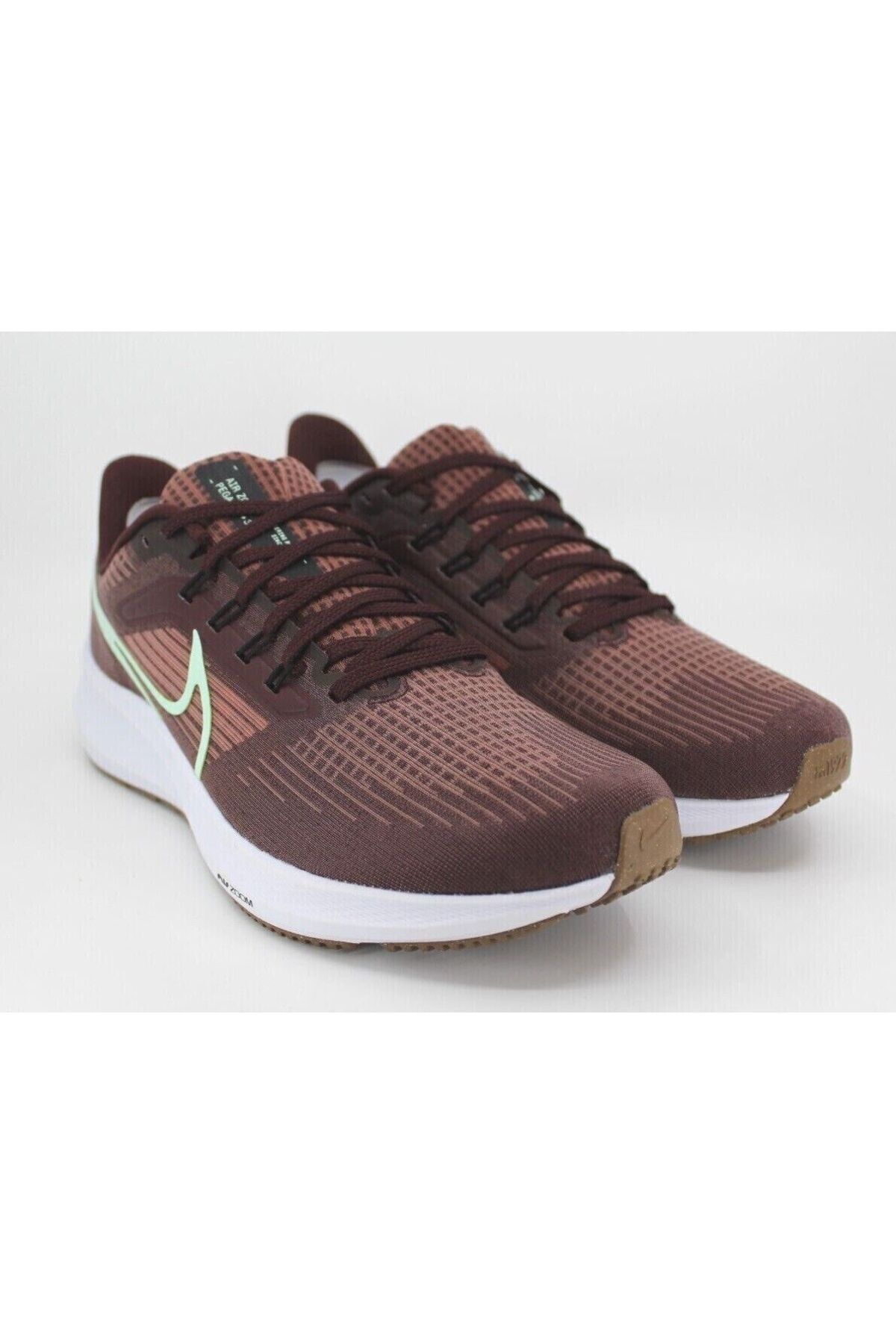 Burgundy nike running hotsell shoes