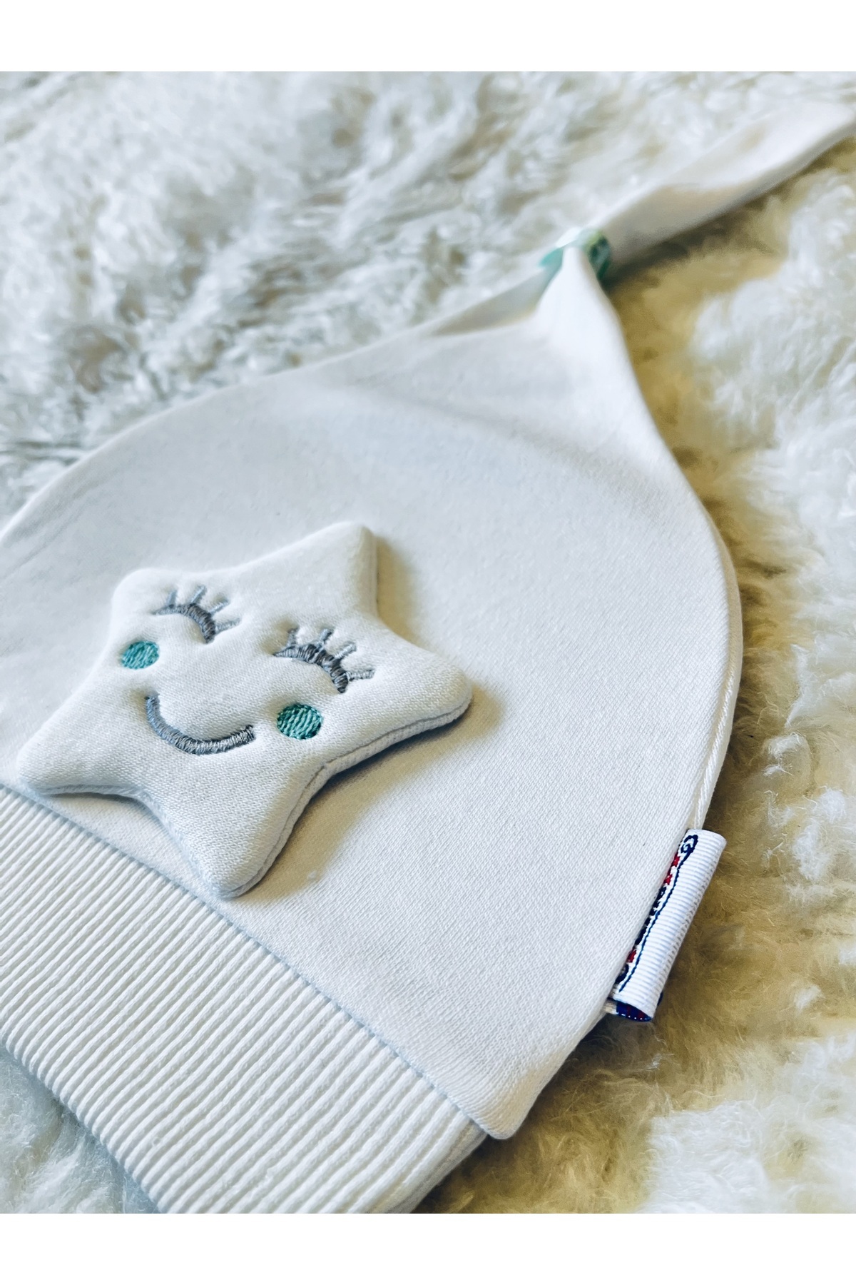 anne dokunuşu gibi KUZUM BEBE Beyaz Pembe 2'li Yıldız Figürlü Kız Erkek Bebek Çocuk Penye Şapka Bere fotoğrafı 2 (önizleme)