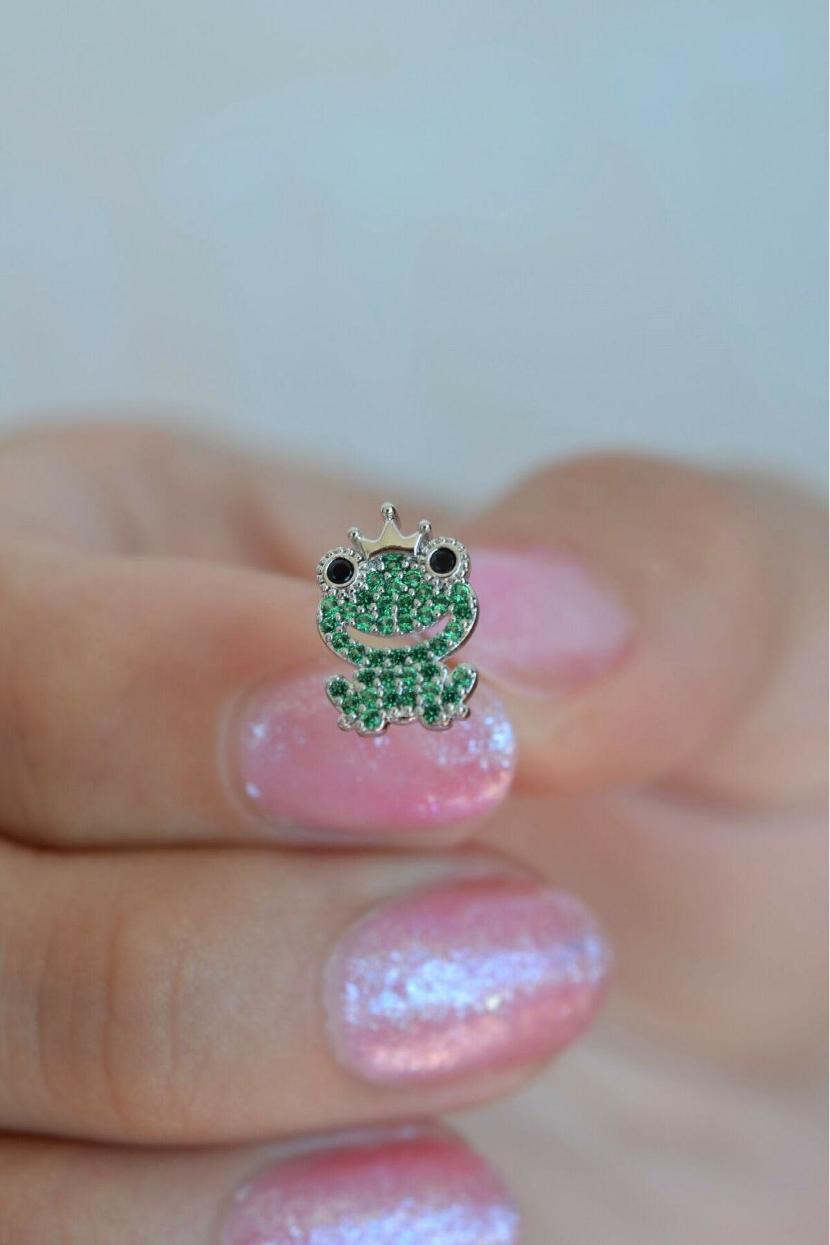 Frog shop cartilage earring