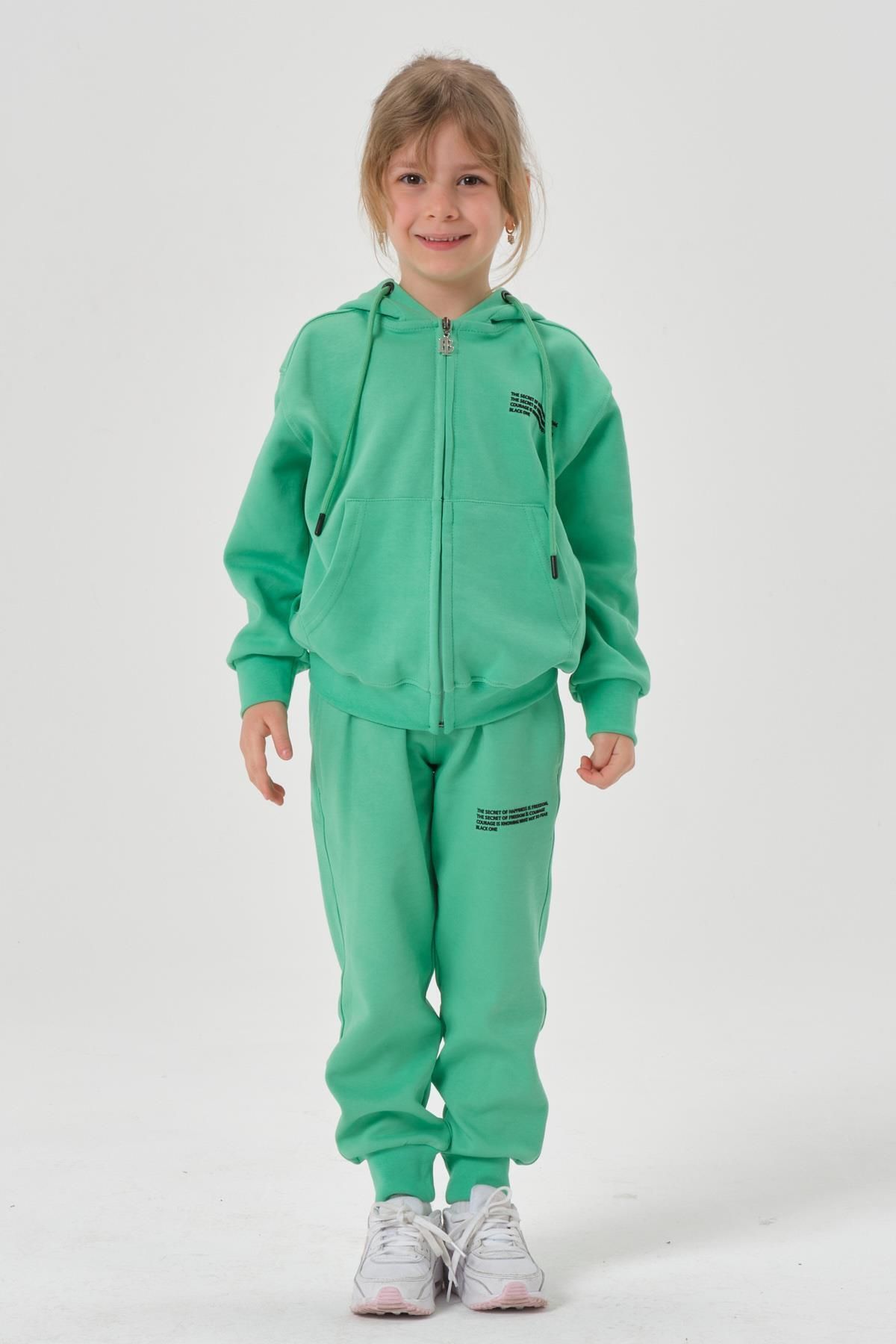 Black and green sales sweatsuit