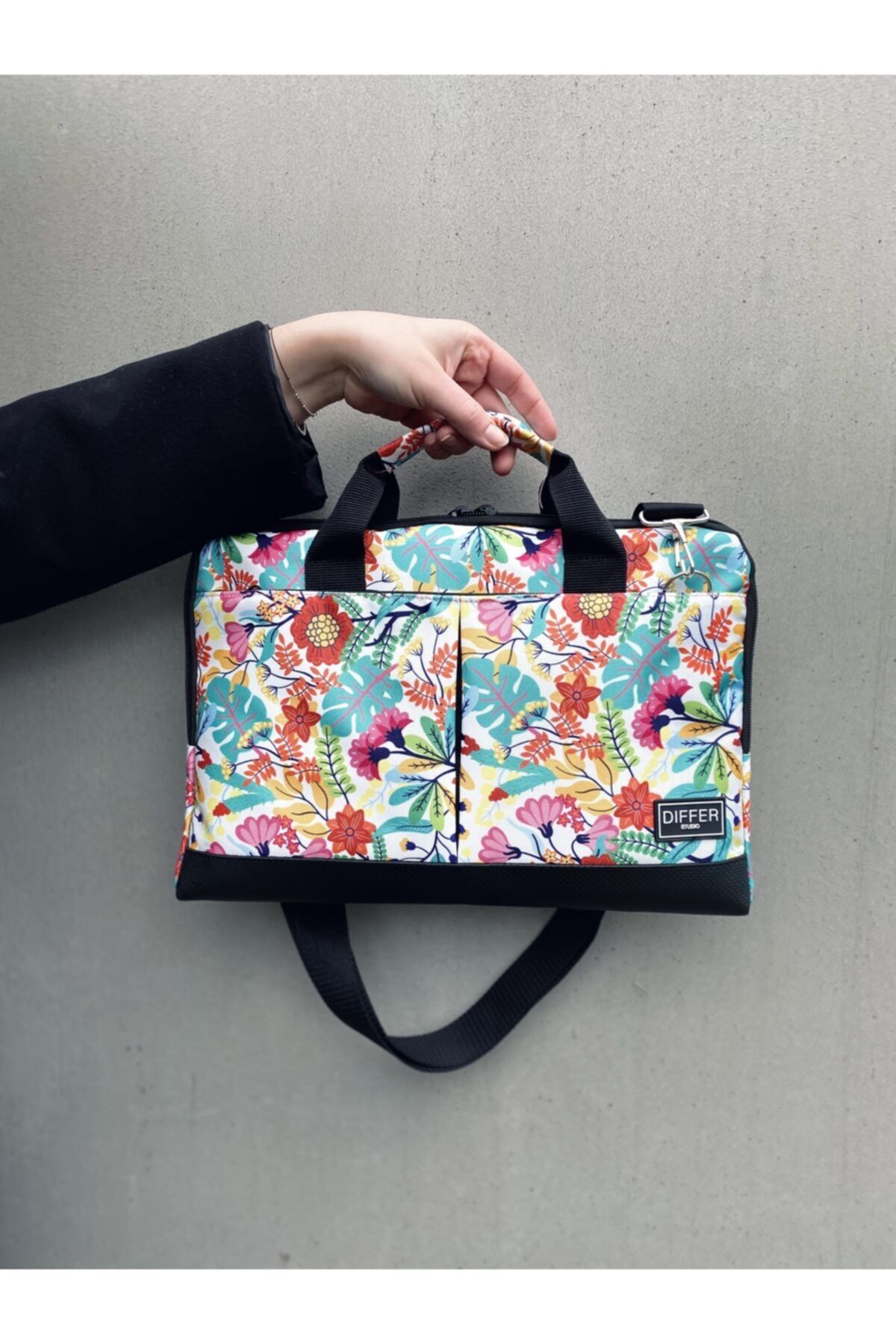Differ-15.6'' Inch Floral Patterned Shoulder Strap and Cross Notebook Laptop Macbook Briefcase 1