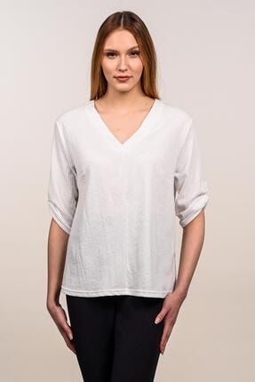 Kadın Beyaz V Yaka Düğmeli Gömlek b21-2010 B21-2010