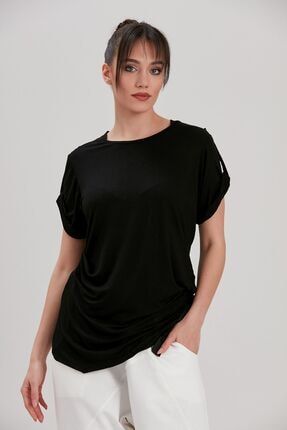 Kadın Siyah Kol Katlamalı T-Shirt YL-TS99878