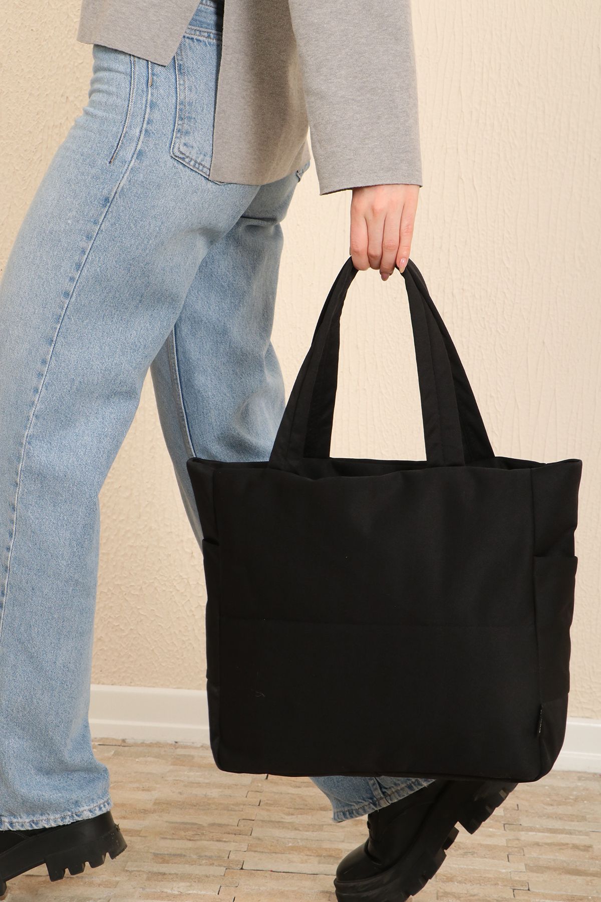 https://cdn.dsmcdn.com/ty1070/product/media/images/prod/SPM/PIM/20231129/12/aa321f48-8358-38c2-8f75-4ac0c01ac222/1_org_zoom.jpg