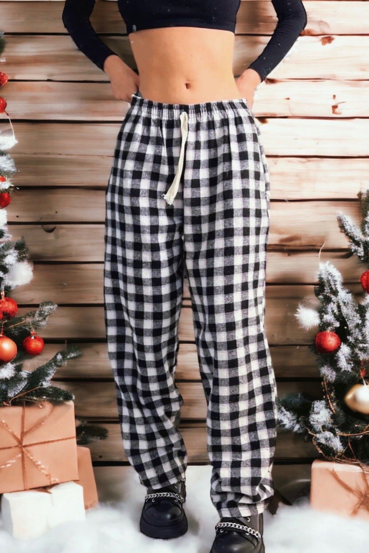 Ef Butik Harajuku Black and White Square Patterned Sweatpants