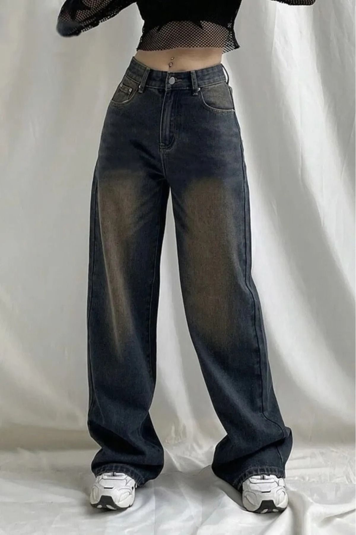 Y2K Baggy Brown Jeans  Wide leg jeans outfit, Brown pants outfit