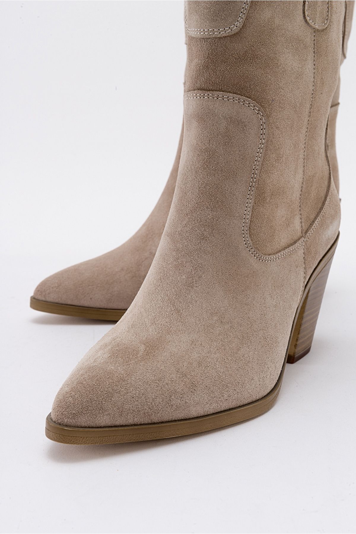 چکمه و بوتی نود زنانه های پاشنه چرمی Hopen Beige luvishoes