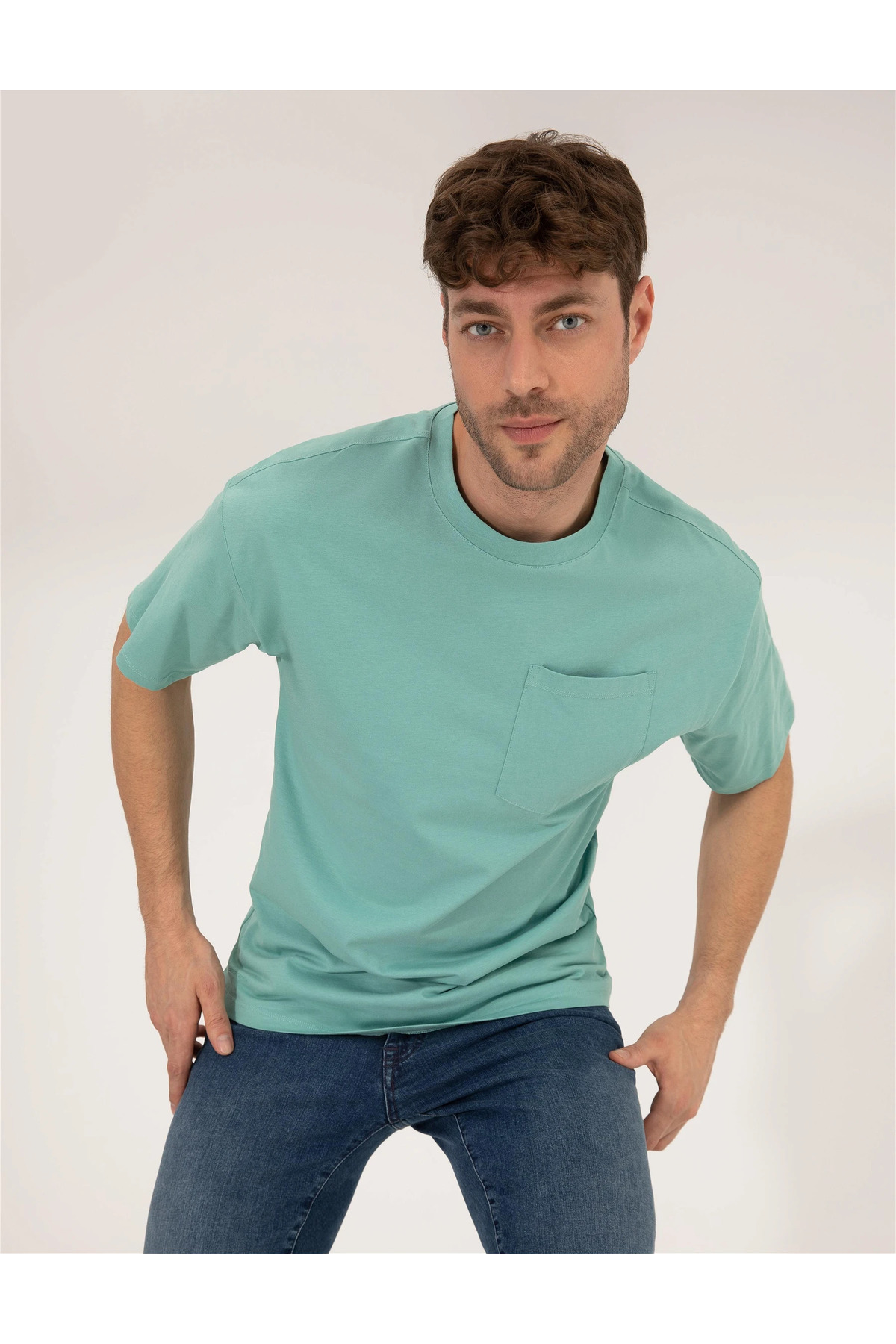 تیشرت پیرکاردین G021SZ011.000.1650309.