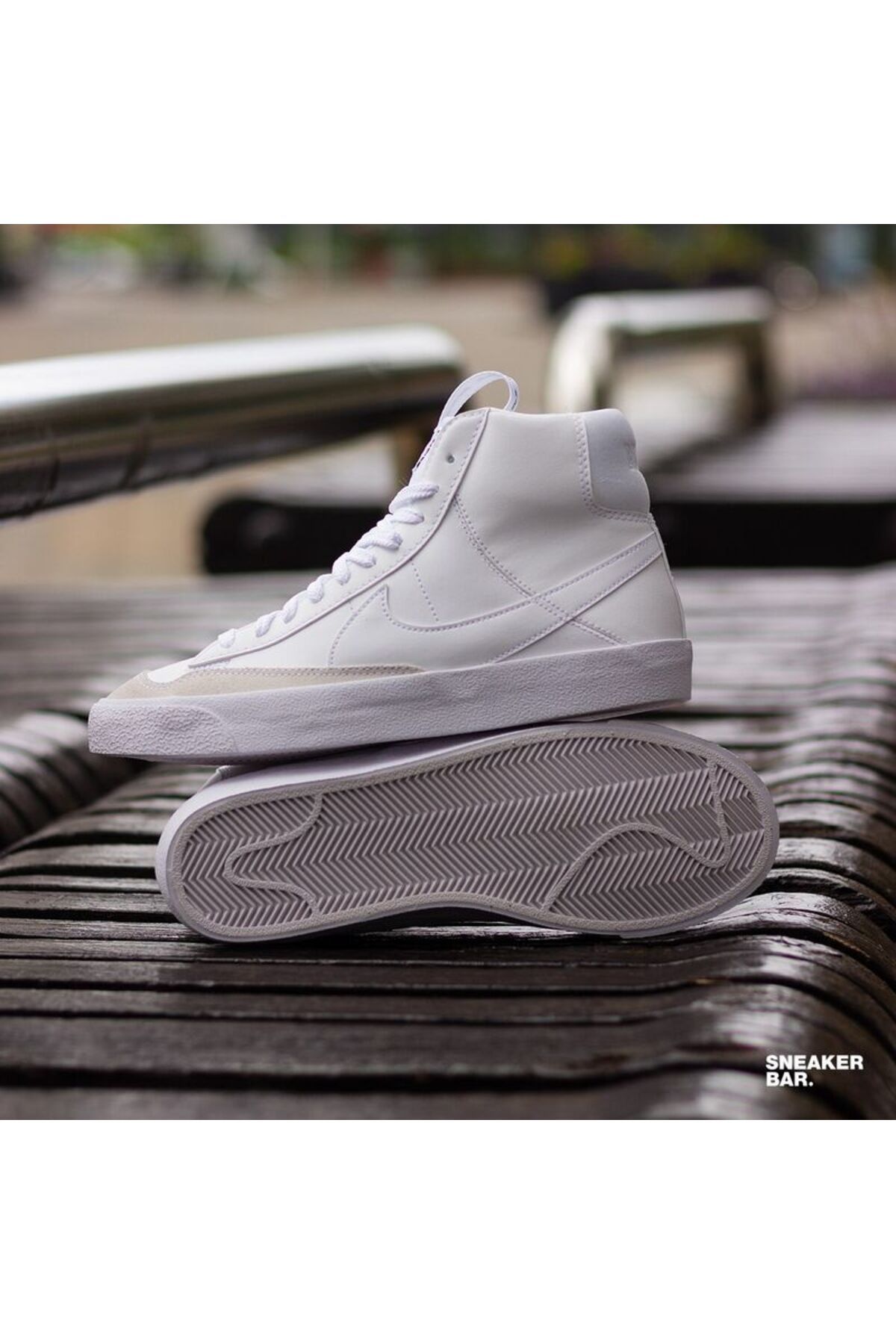 Nike blazer hotsell sneakers in white